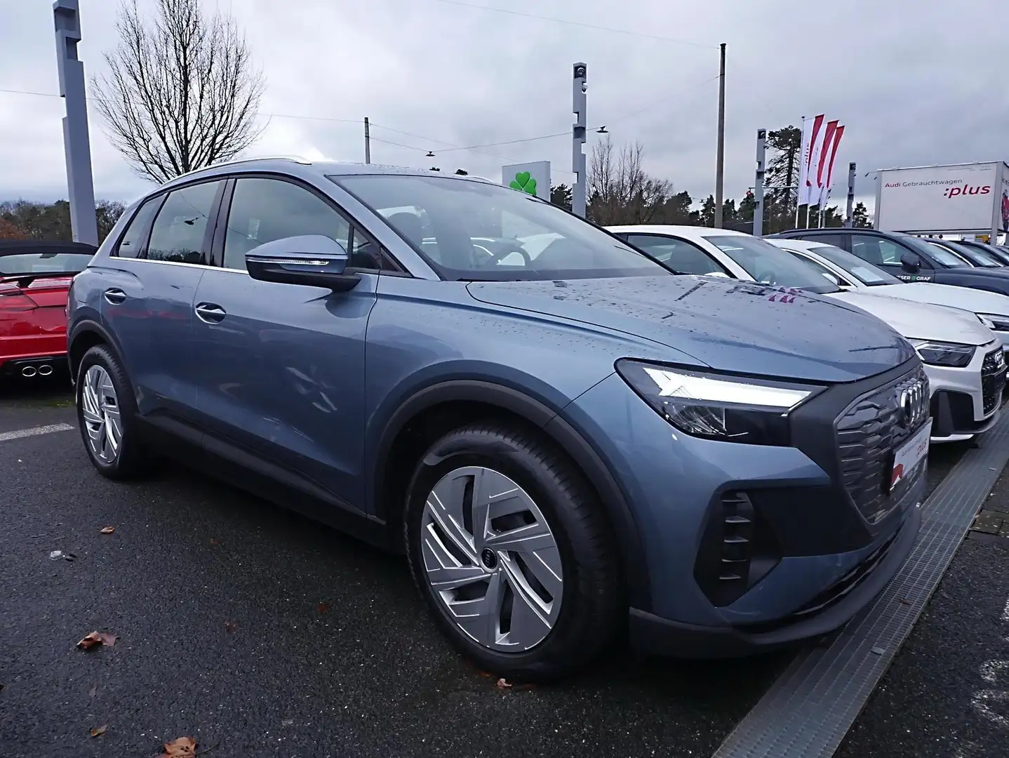 Audi Q4 e-tron 35 SHZ MMI Navigation plus V-Cockpit Azul - 2