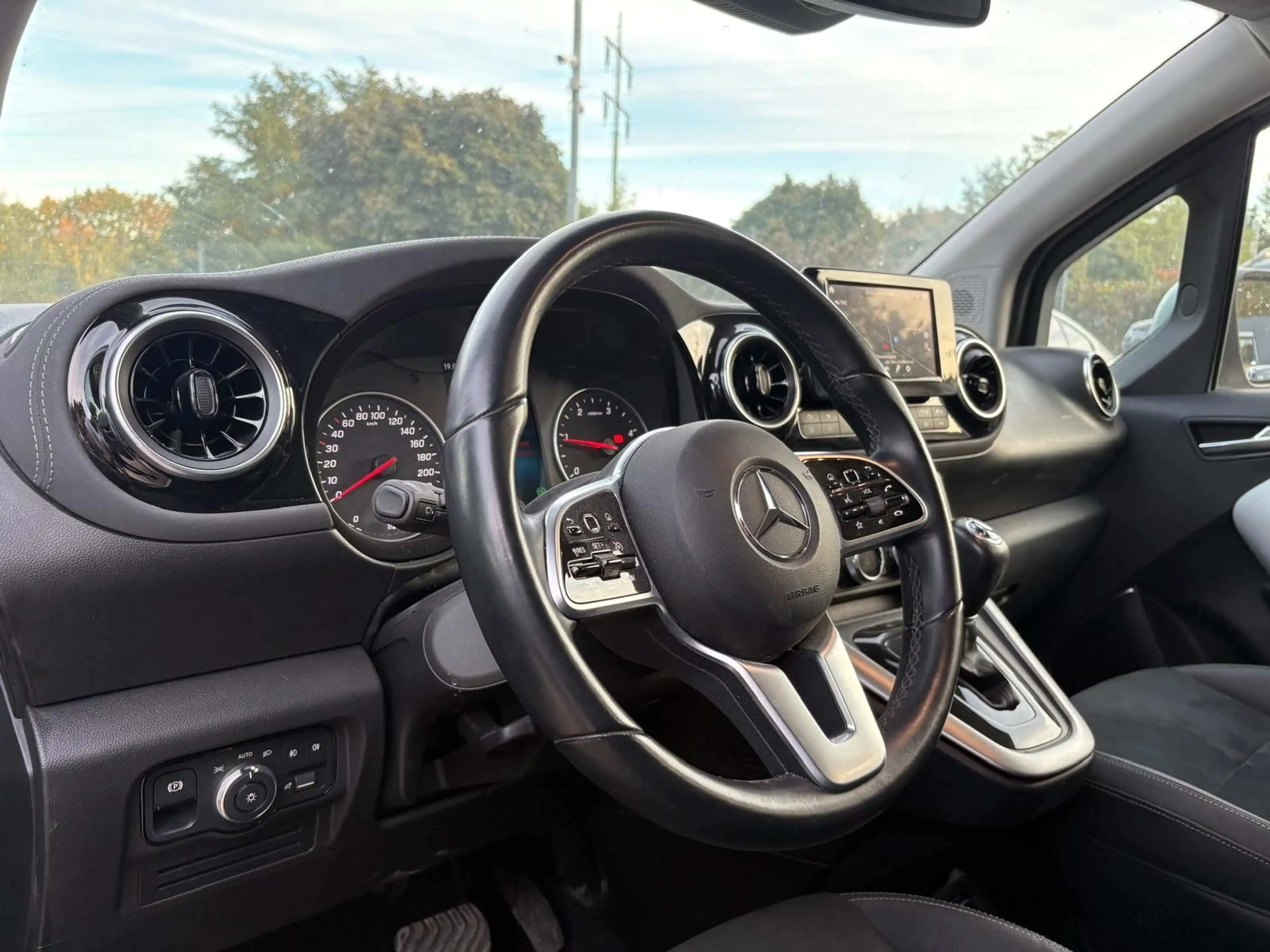 Mercedes-Benz T-Class T 180 Automatik Tempomat*Navi*Kamera*AWR — photo 9