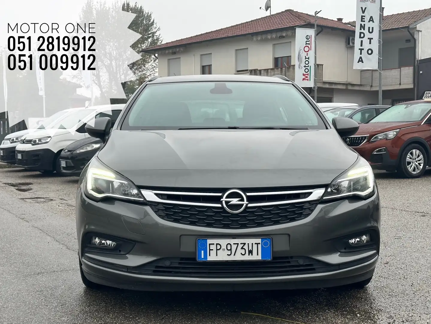 Opel Astra Sports Tourer 1.6 cdti Innovation Grau - 2