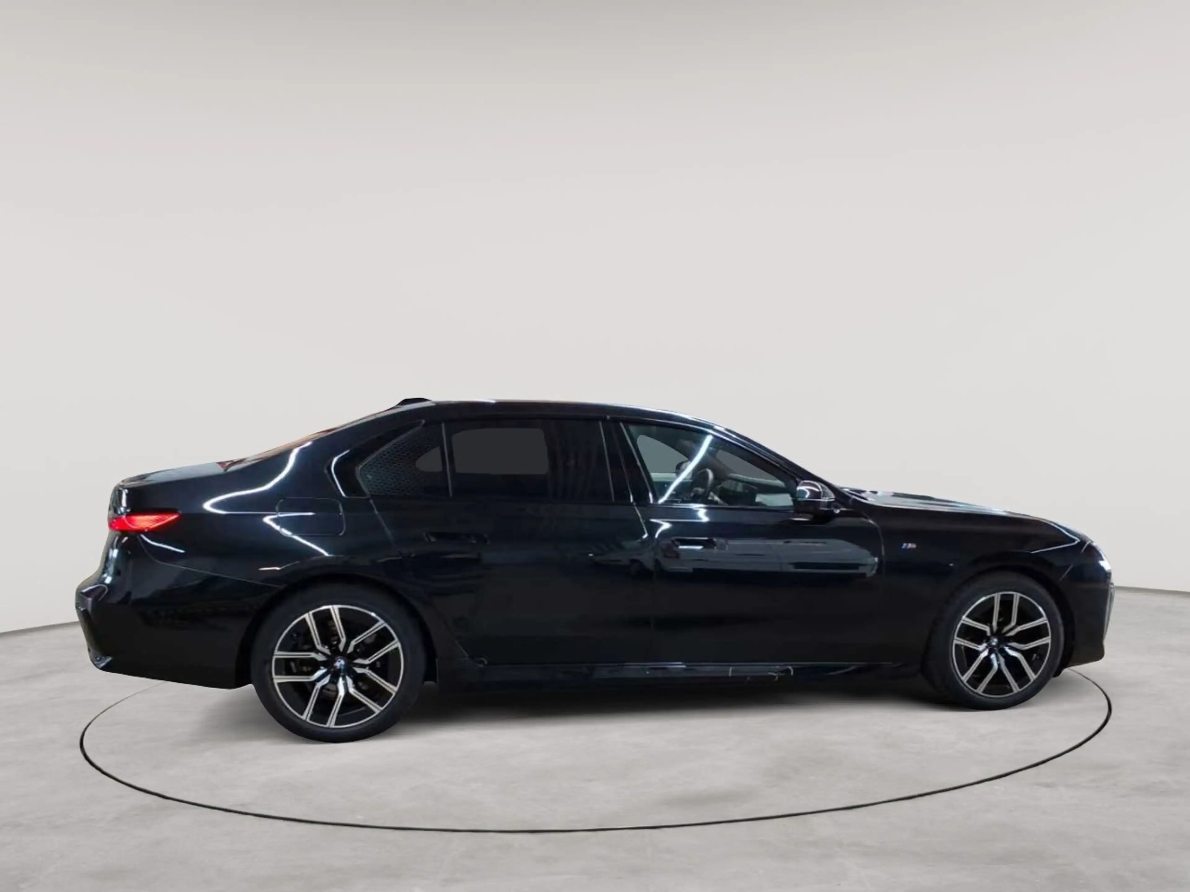 BMW i7 i7 xDrive60 M Sport Pro AHK Sky Lounge — photo 3