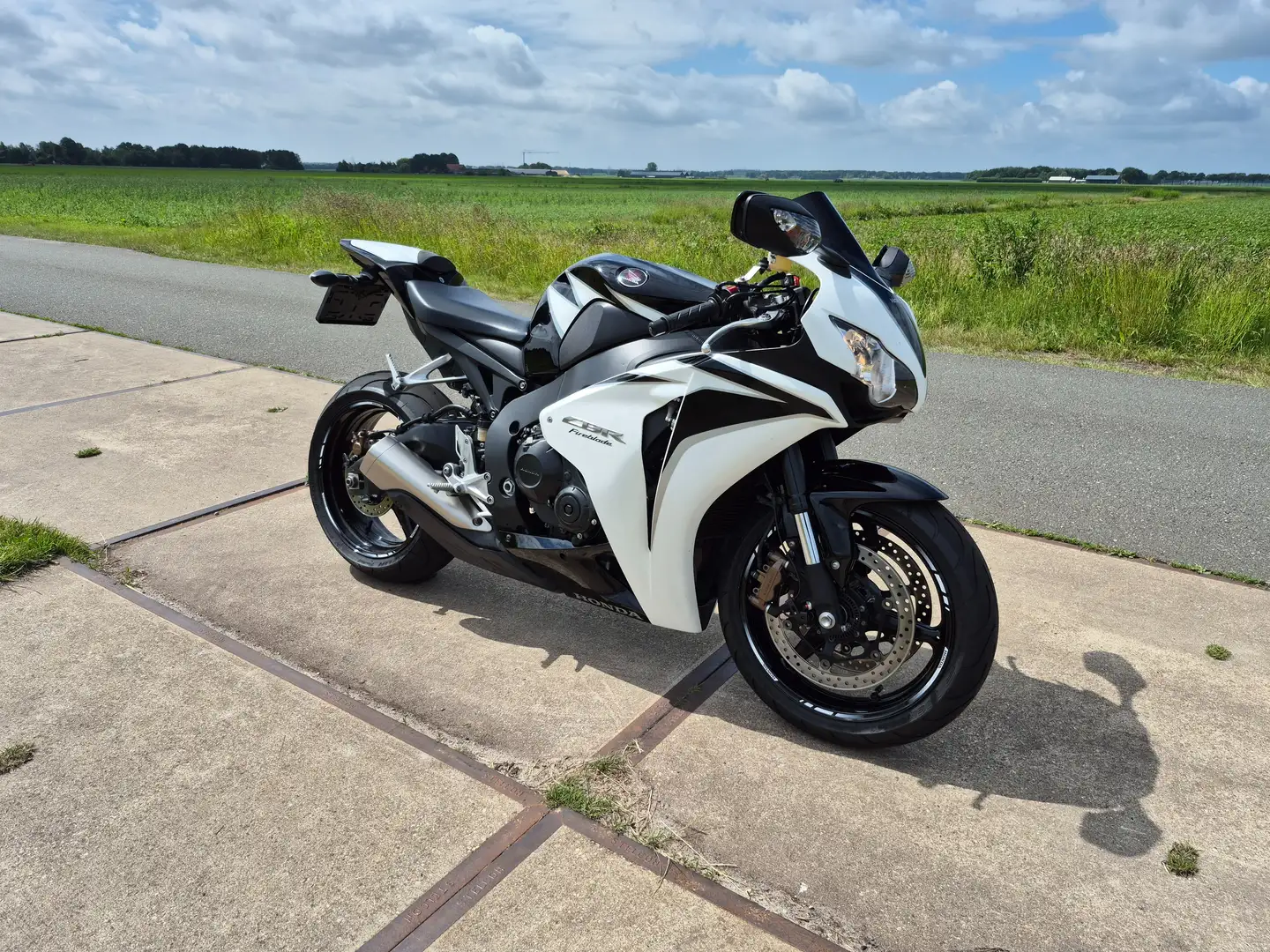 Honda CBR 1000 SC59 Blanc - 2