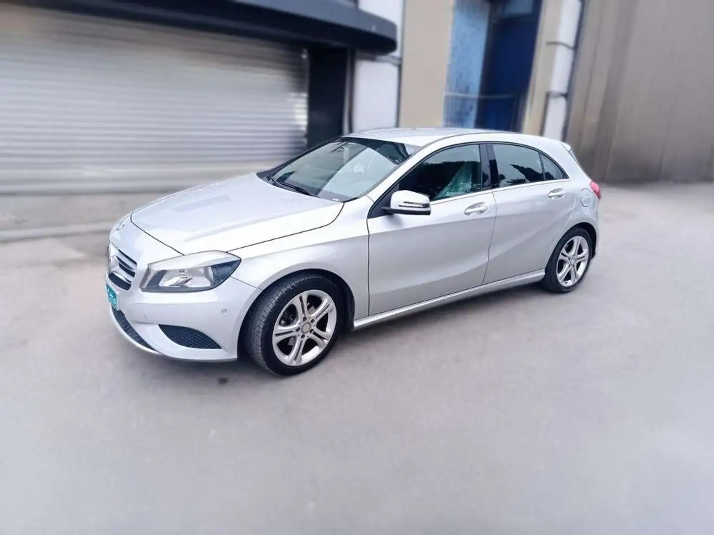 Mercedes-Benz A 180 180CDI BE Style Gris - 2