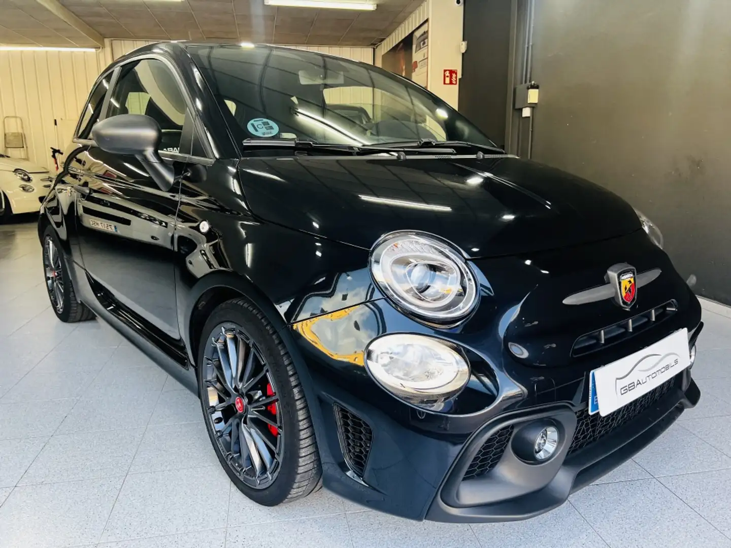 Abarth 695C 1.4T JET 132KW Noir - 1