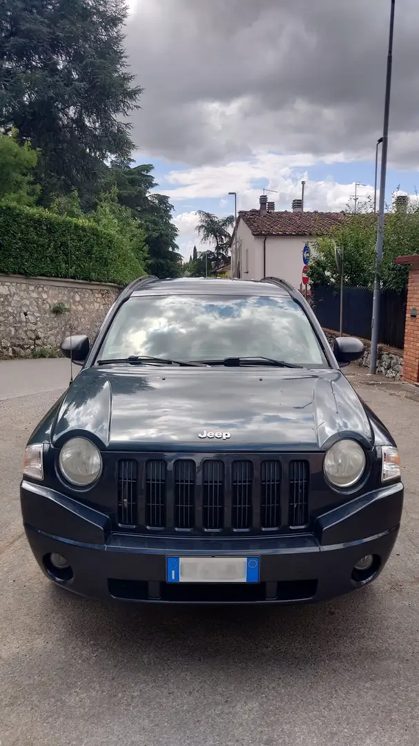 Jeep Compass Compass 2.0L Limited cvt Сірий - 2