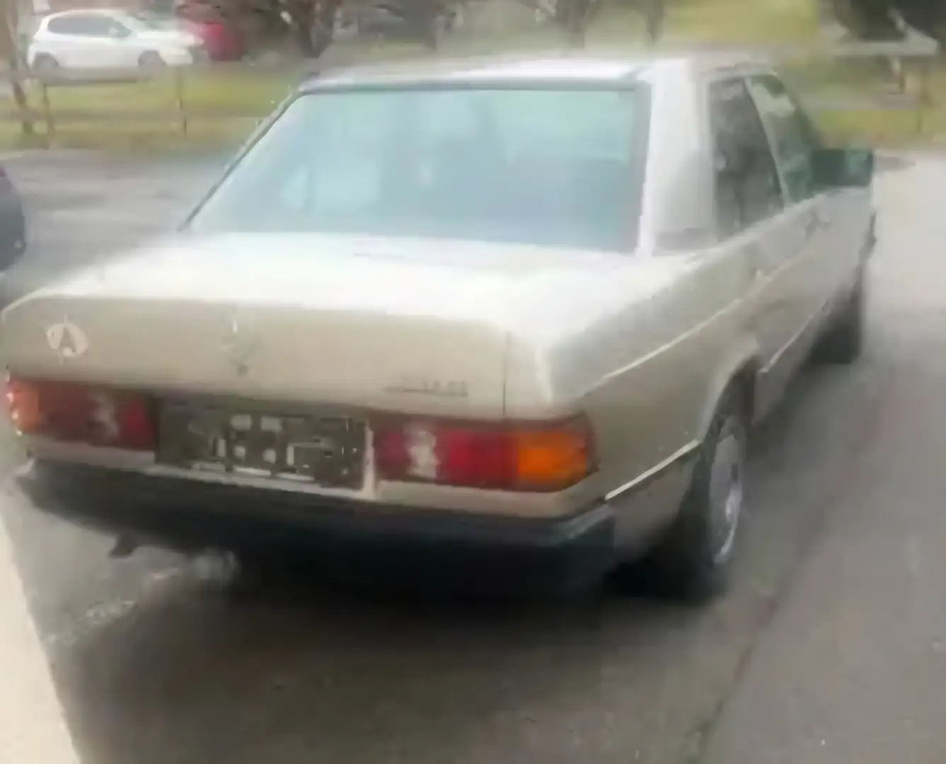 Mercedes-Benz 190 190 E KAT Argent - 1