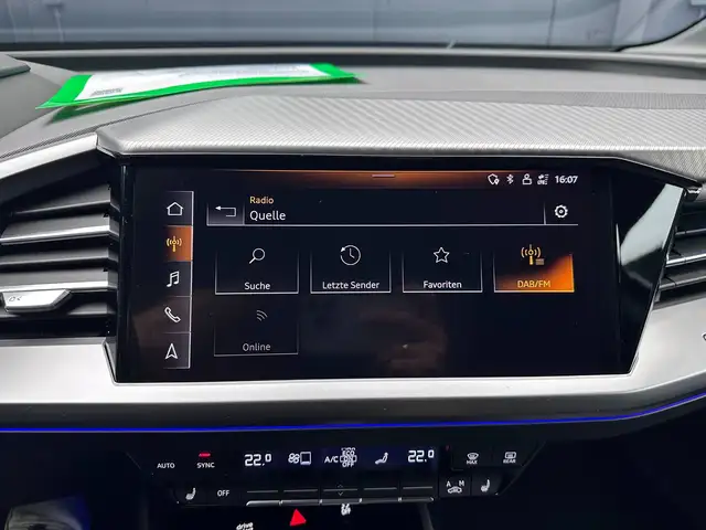 Audi Q4 e-tron view 25