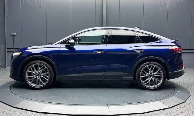 Audi Q4 e-tron view 2