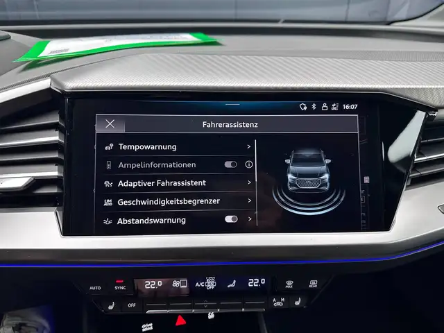 Audi Q4 e-tron view 21
