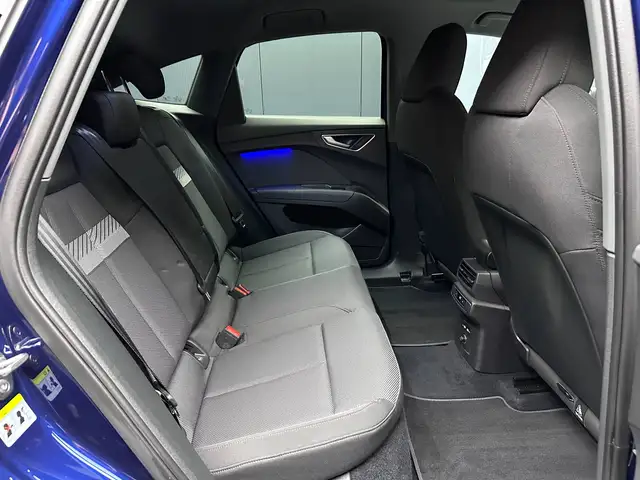 Audi Q4 e-tron view 26