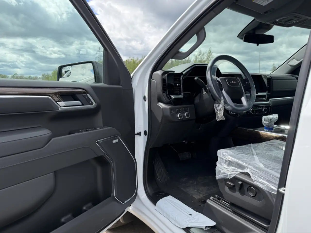 GMC Sierra 1500 снимка GMC Sierra 1500