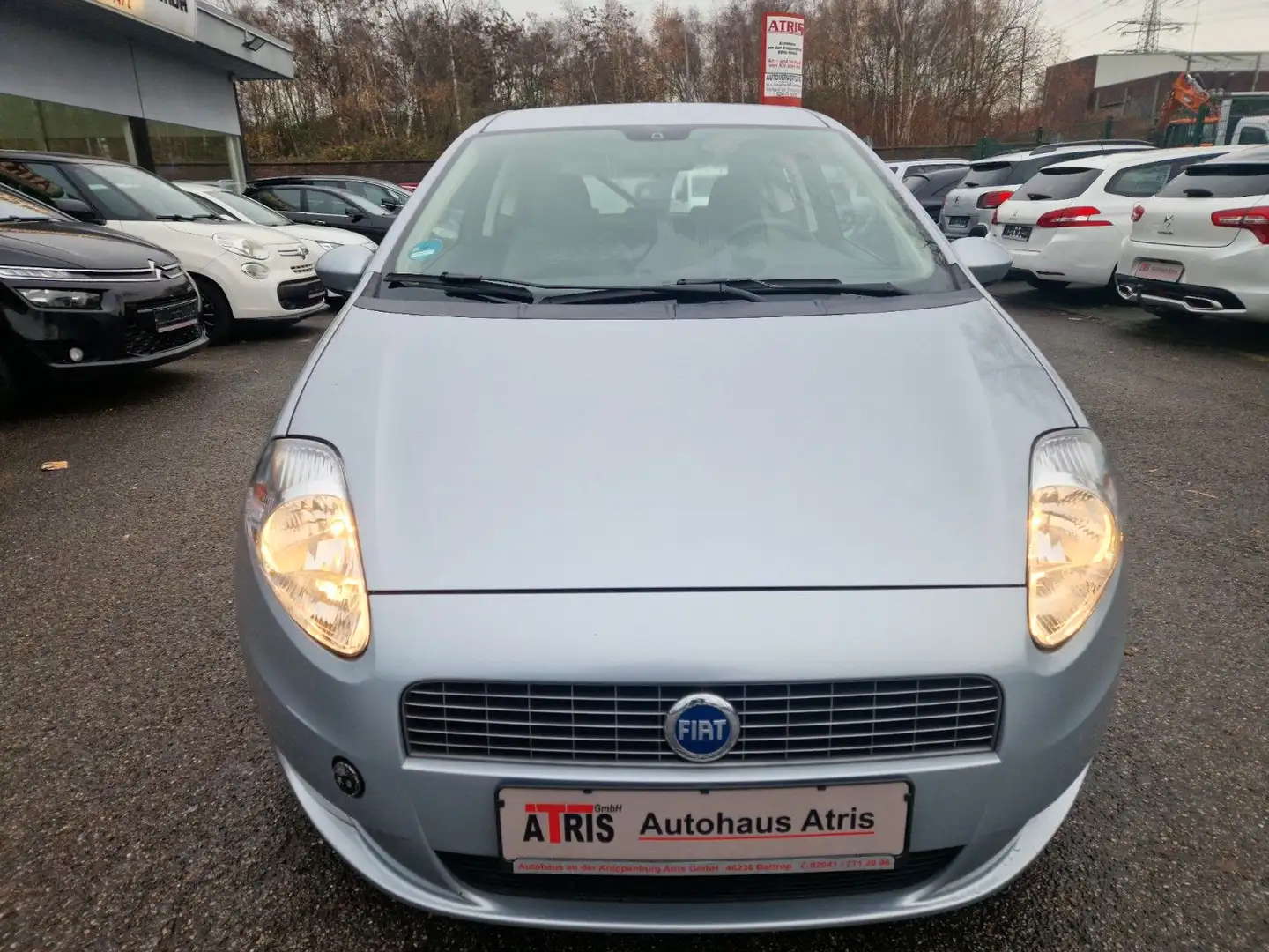 Fiat Grande Punto 1.4 8V Dynamic Grau - 1
