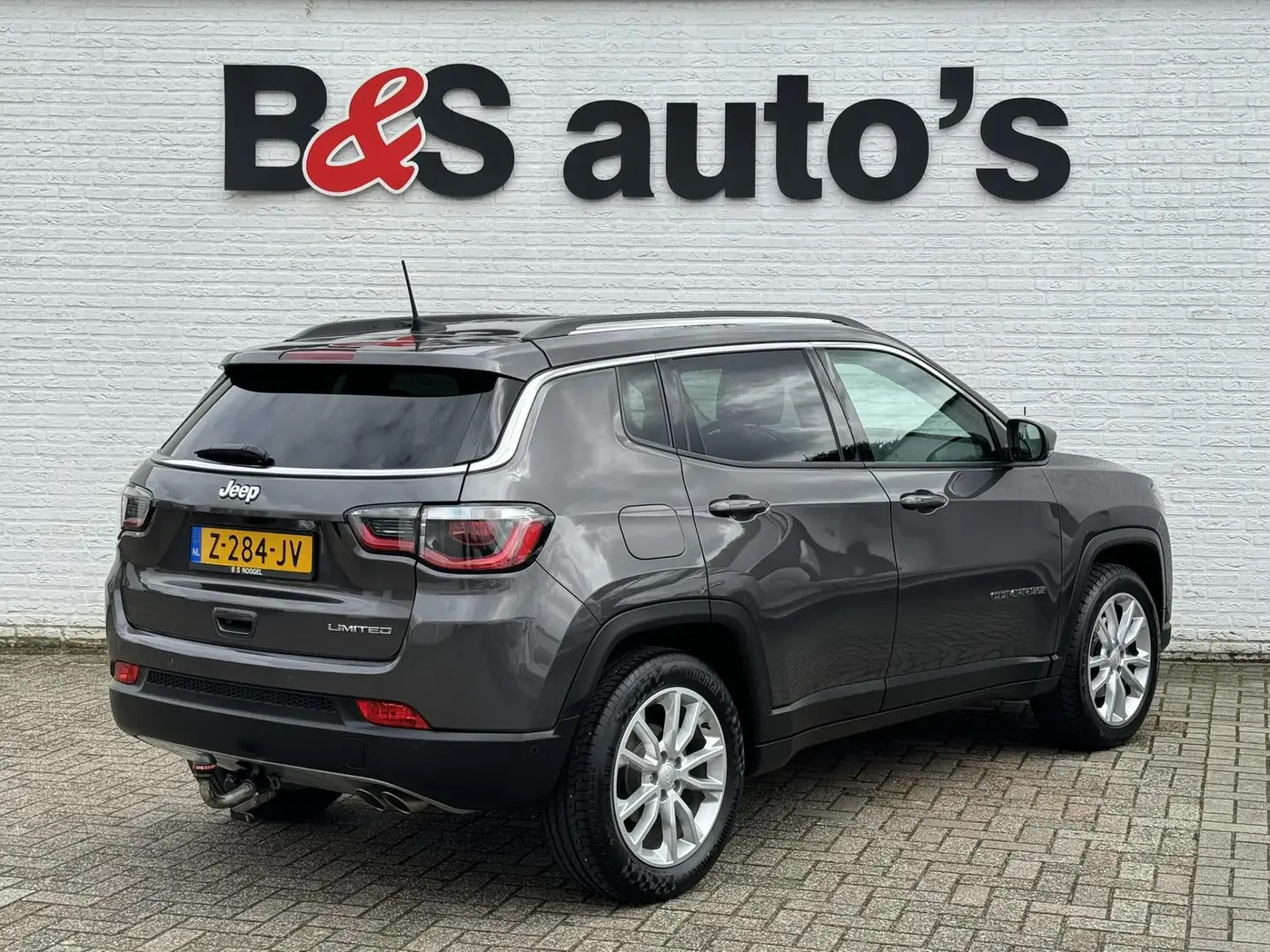 Jeep Compass 1.3T Limited Automaat Trekhaak Cruise Camera + pdc Grijs - 2