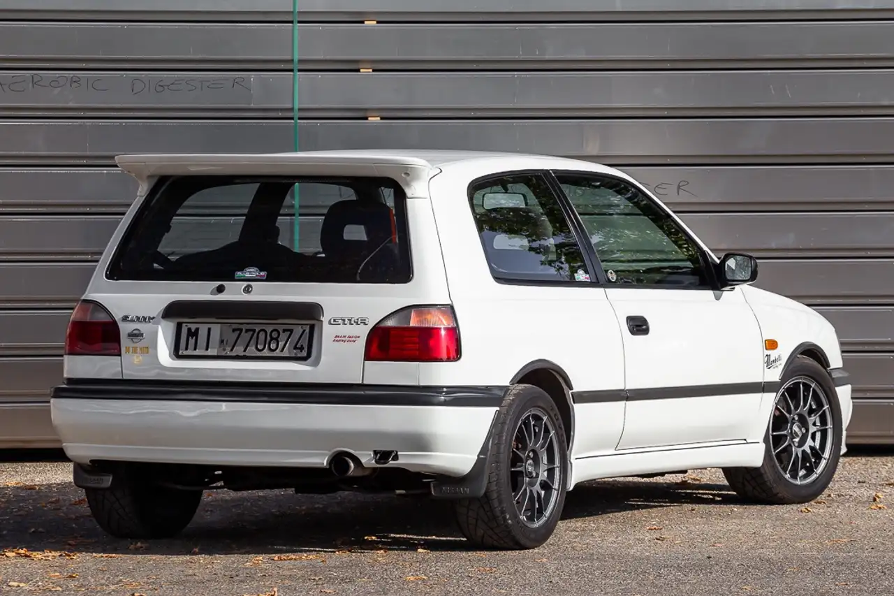 Nissan Sunny 2.0 GTi-R cat., foto 2