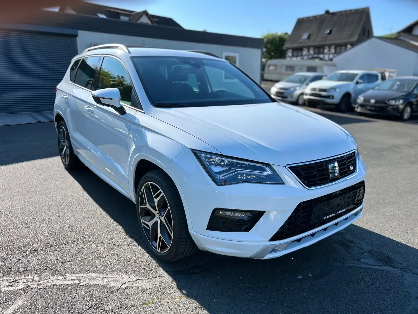 SEAT Ateca FR 4Drive AHK/360*/ACC/LED/CARPLAY/*TOP* Blanc - 2
