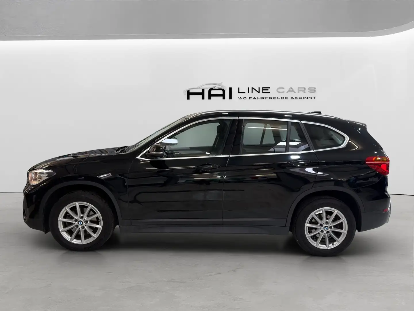 BMW X1 sDrive 18 d | Kamera | Keyless | AHK | Navi | PDC Schwarz - 2