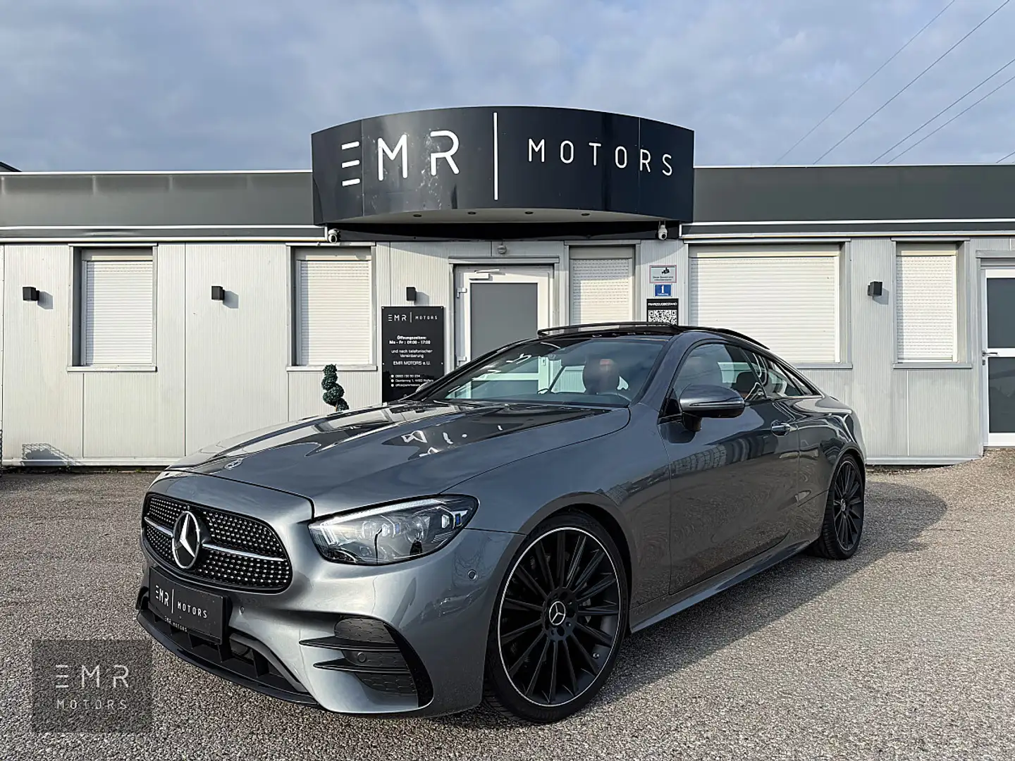 Mercedes-Benz E 450 E450 4MATIC Aut. Coupe AMG-LINE, E53 LOOK, ERST... Grau - 1