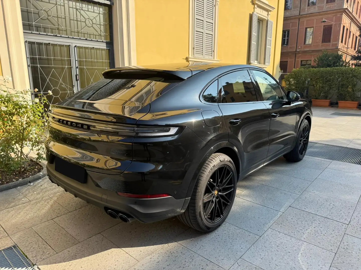 Porsche Cayenne Cayenne Coupé 3.0 V6 Tiptronic Panorama 354cv Schwarz - 2