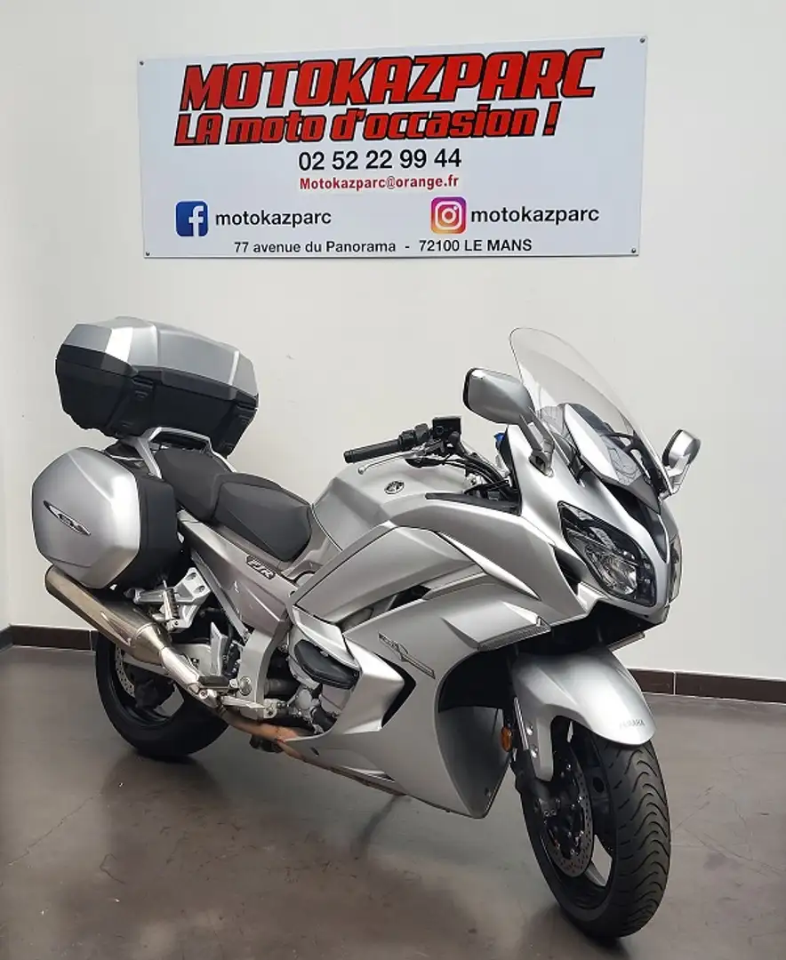 Yamaha FJR 1300 Gris - 1