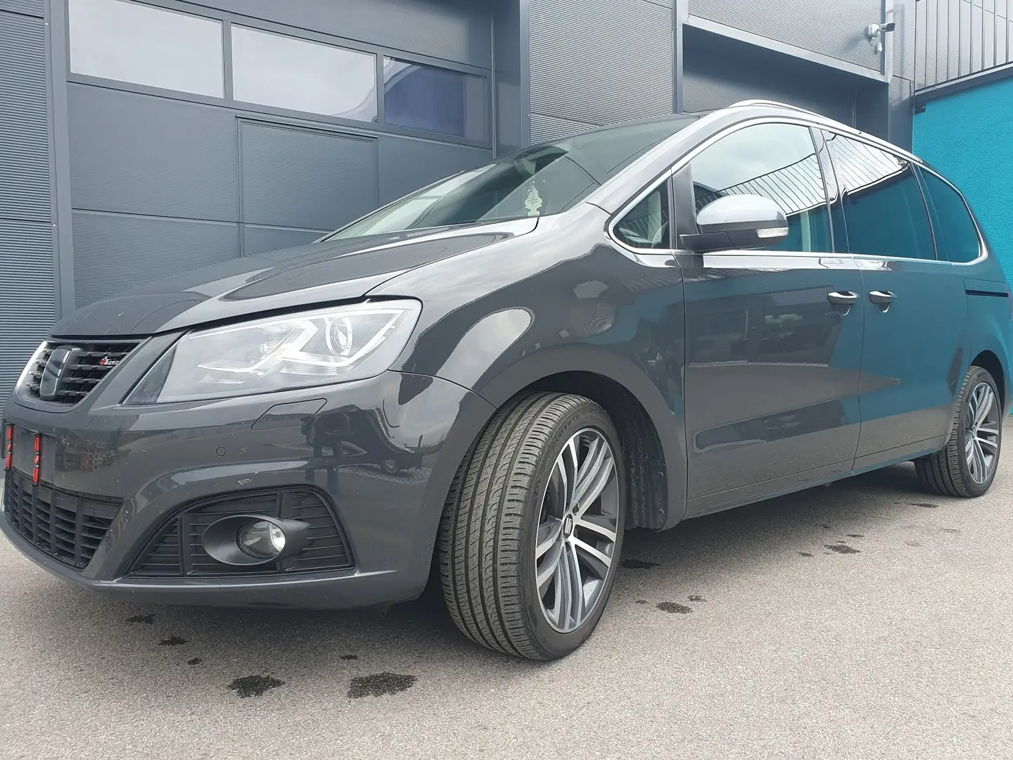 SEAT Alhambra 2.0 TDI DSG 4Drive FR-Line Gris - 1