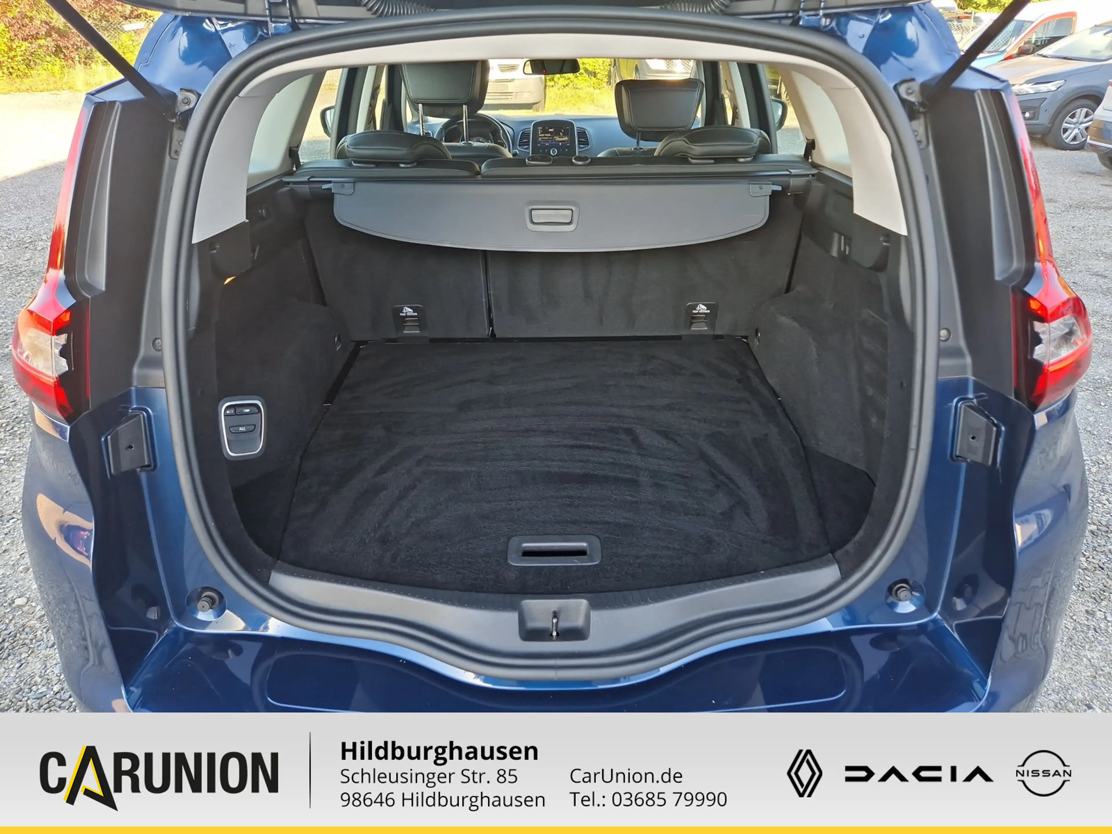 Renault Grand Scenic Intens TCe 130 — photo 12