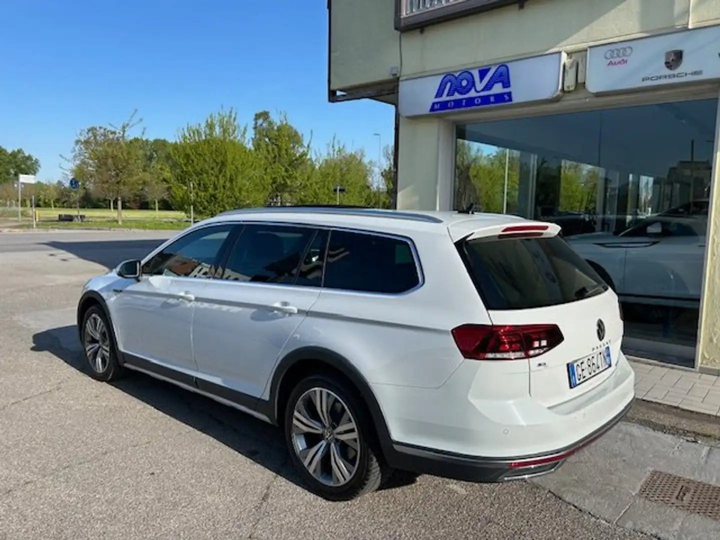Volkswagen Passat Alltrack Passat Alltrack 2.0 tdi 4motion 200cv dsg FULL Bílá - 2