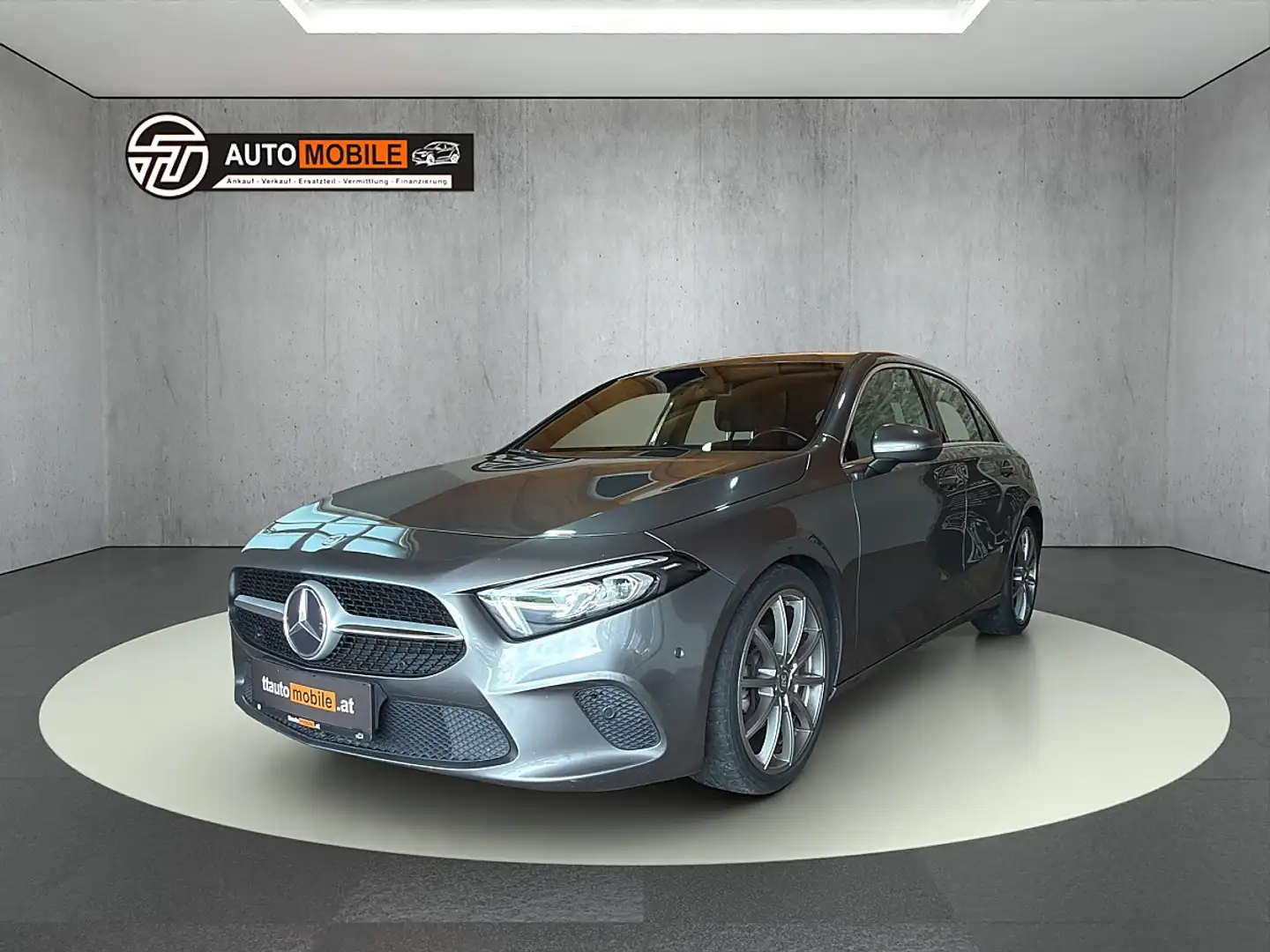 Mercedes-Benz A 200 d Aut. Grau - 1