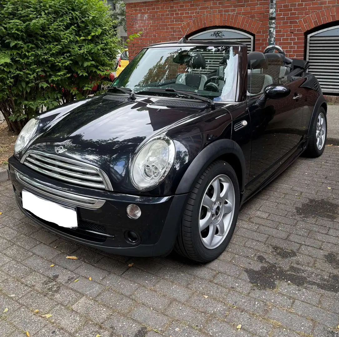 MINI Cooper Cabrio Schwarz - 1