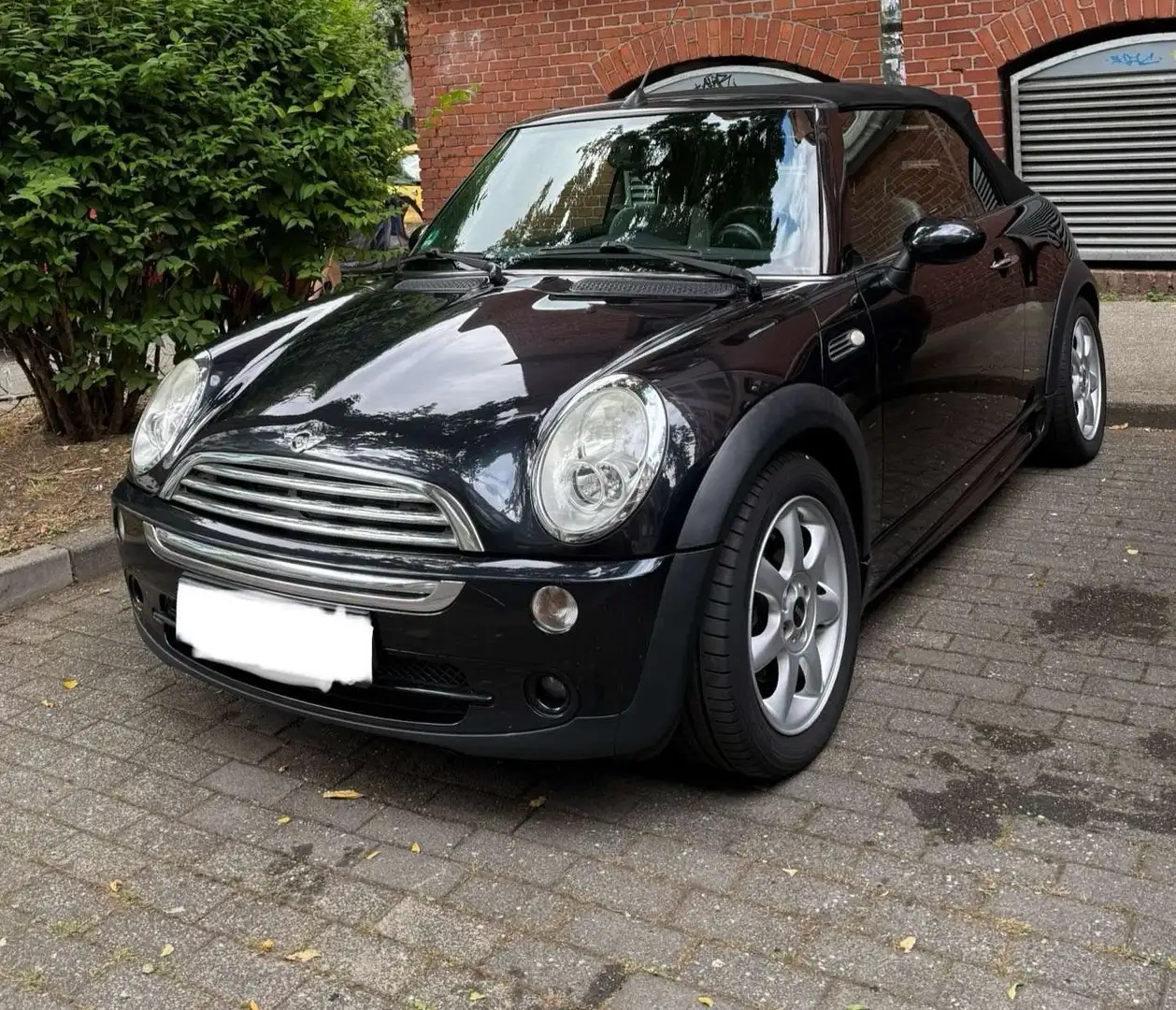 MINI Cooper Cabrio Schwarz - 2