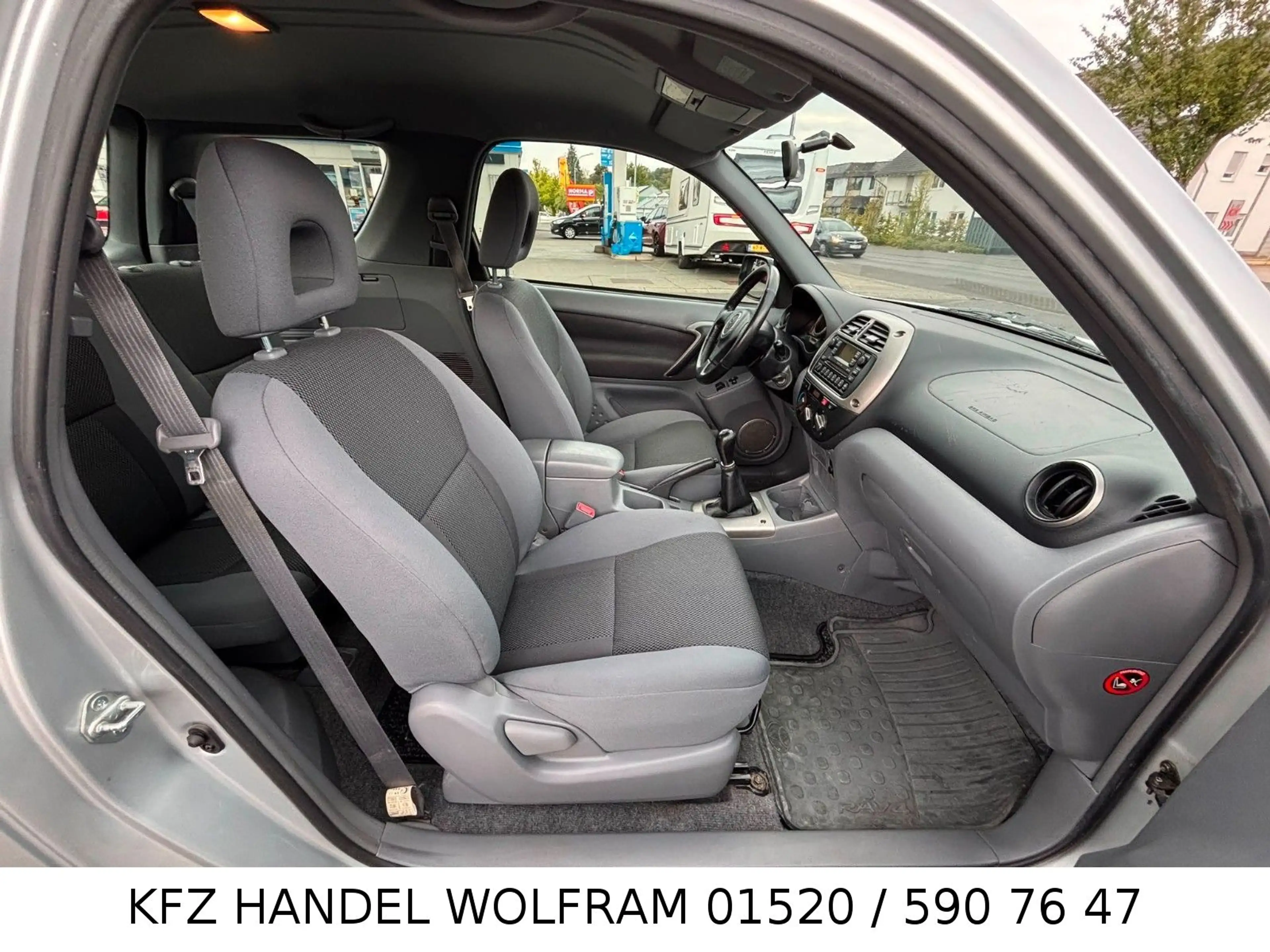 Toyota RAV 4 2.0-VVT-i 4x4 RENTNERFAHRZEUG NUR106.000KM — photo 12