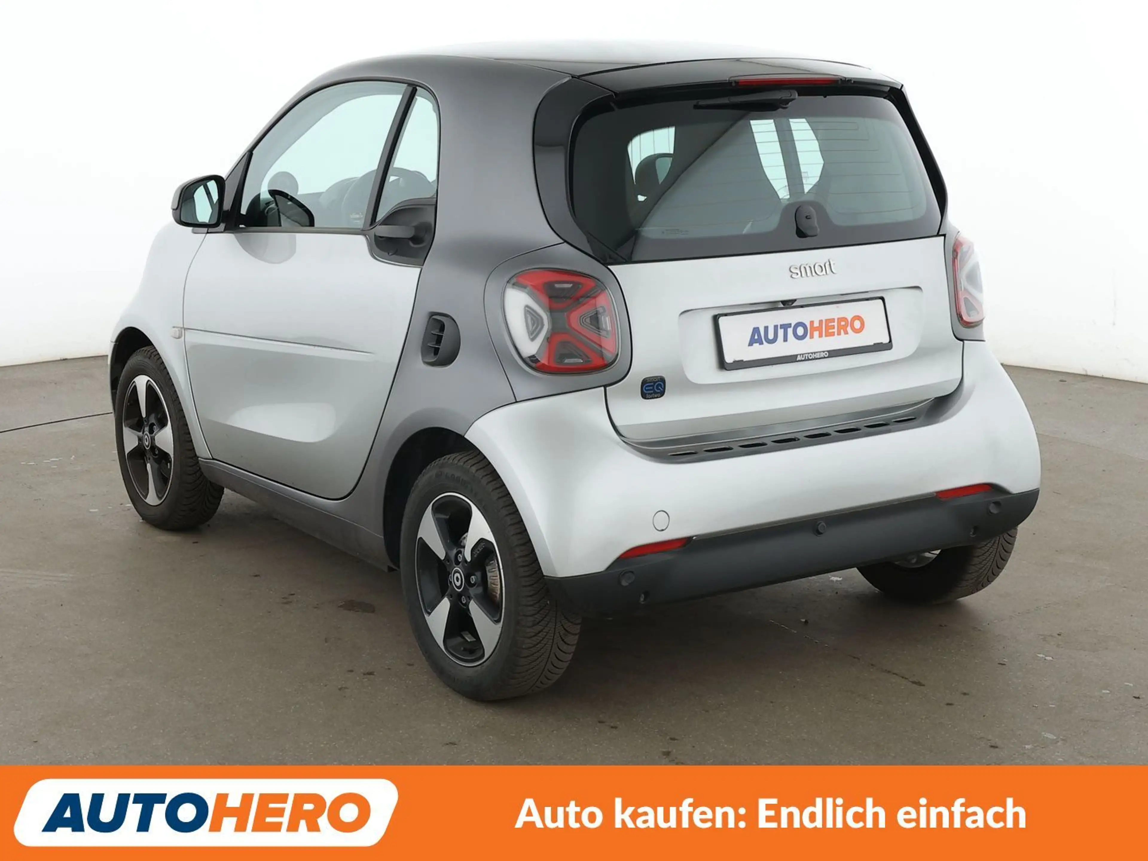 smart forTwo electric drive 60 kW passion Aut.*LED*TEMPO*CAM* — photo 4