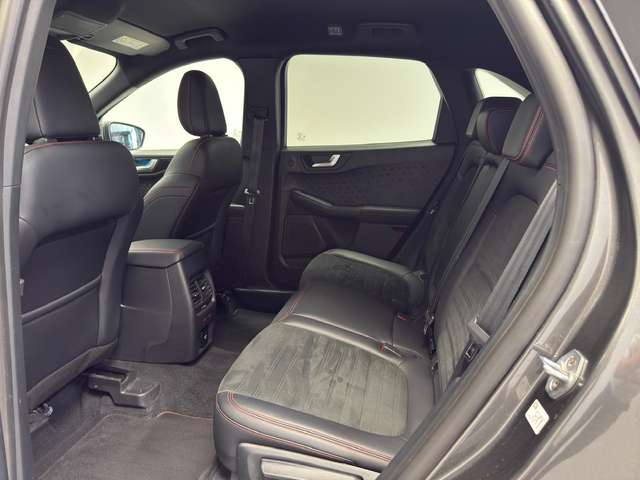 Ford Kuga — photo 14