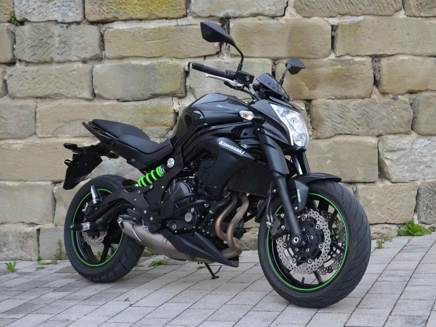 Kawasaki ER - 6 N Kawasaki ER 6 N 35 KW 48 PS ABS A2 Sturzbügel * Schwarz - 1