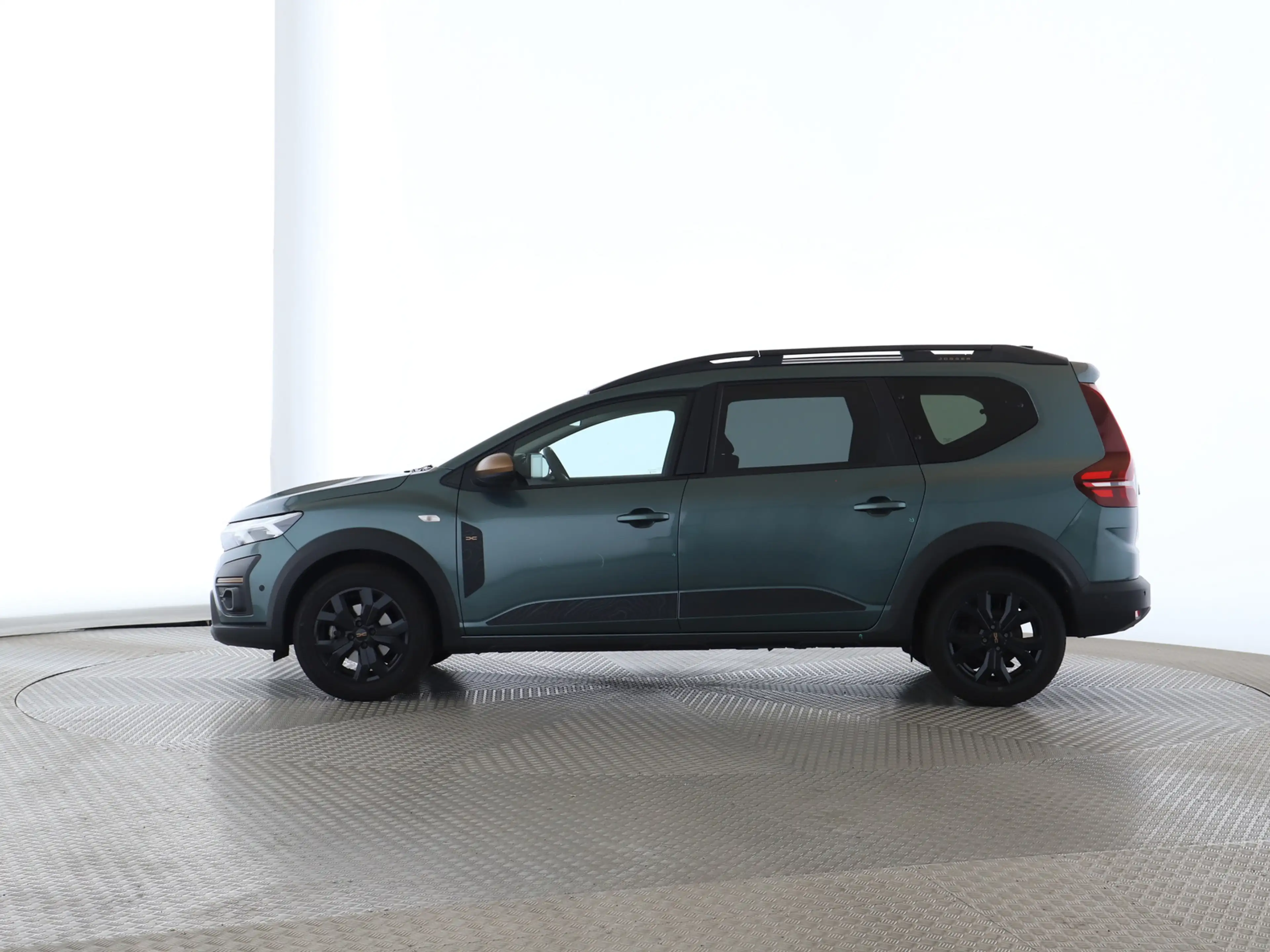 Dacia Jogger Extreme TCe 110 7-Sitzer SHZ PDC KLIMA BT — photo 6