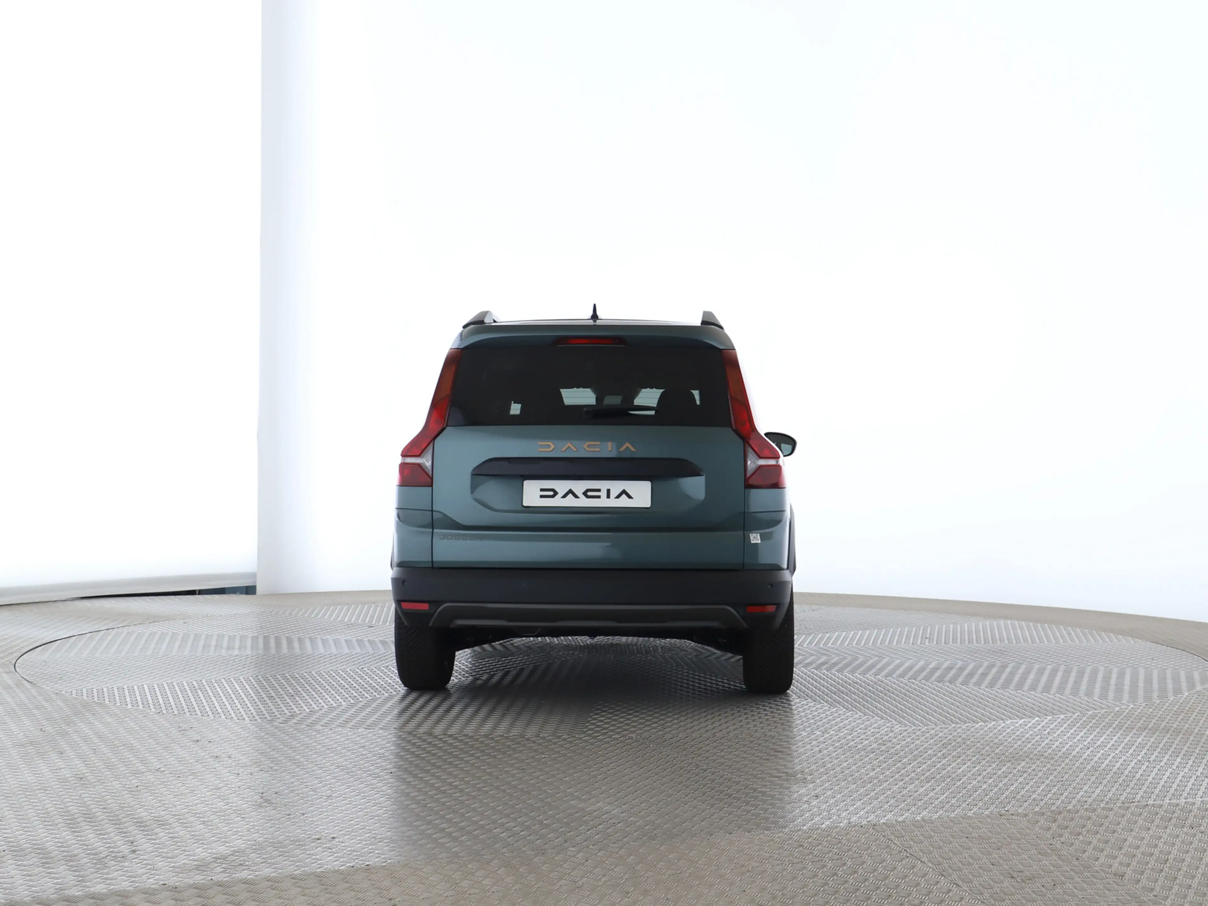 Dacia Jogger Extreme TCe 110 7-Sitzer SHZ PDC KLIMA BT — photo 4