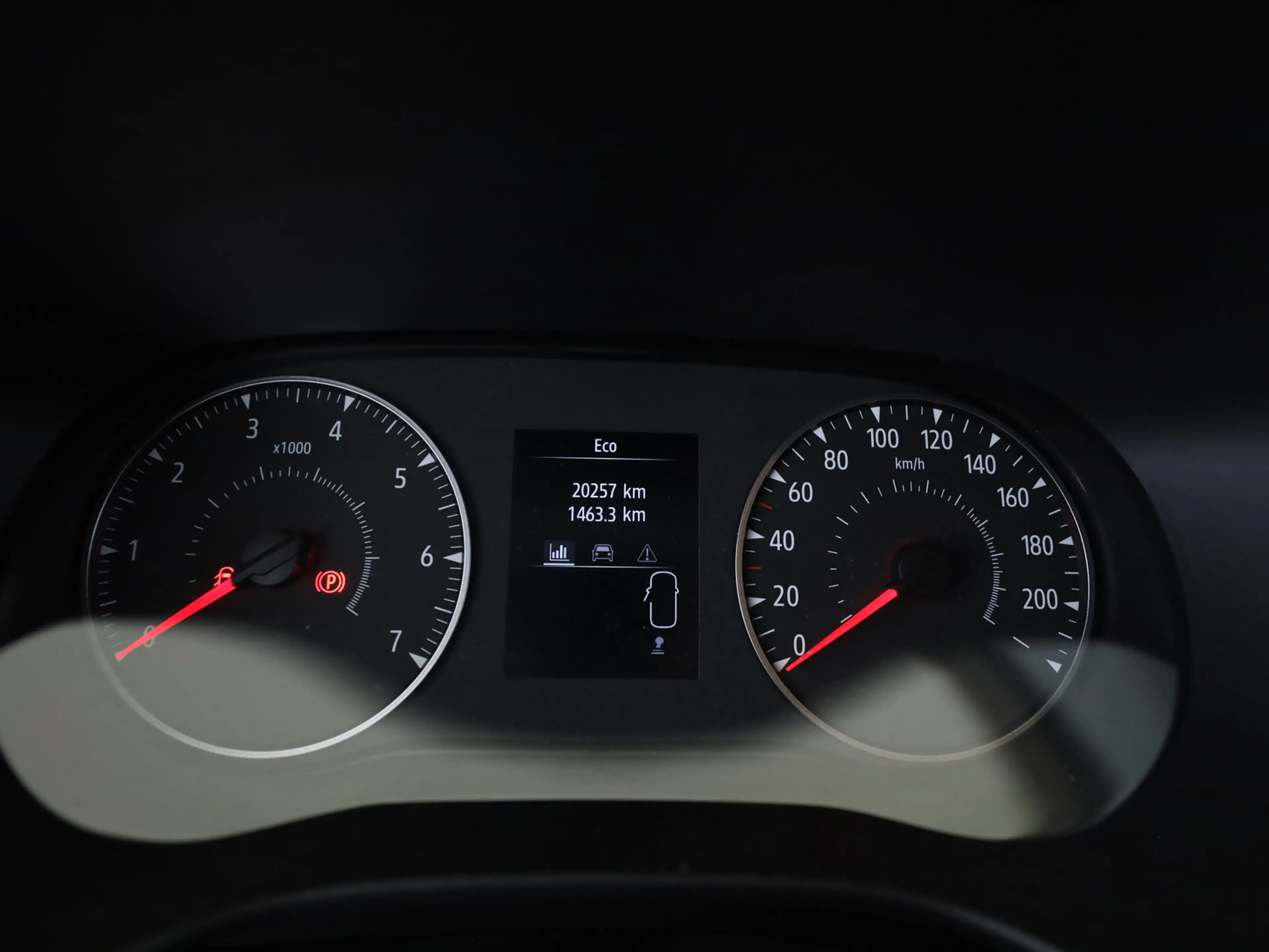 Dacia Jogger Extreme TCe 110 7-Sitzer SHZ PDC KLIMA BT — photo 9
