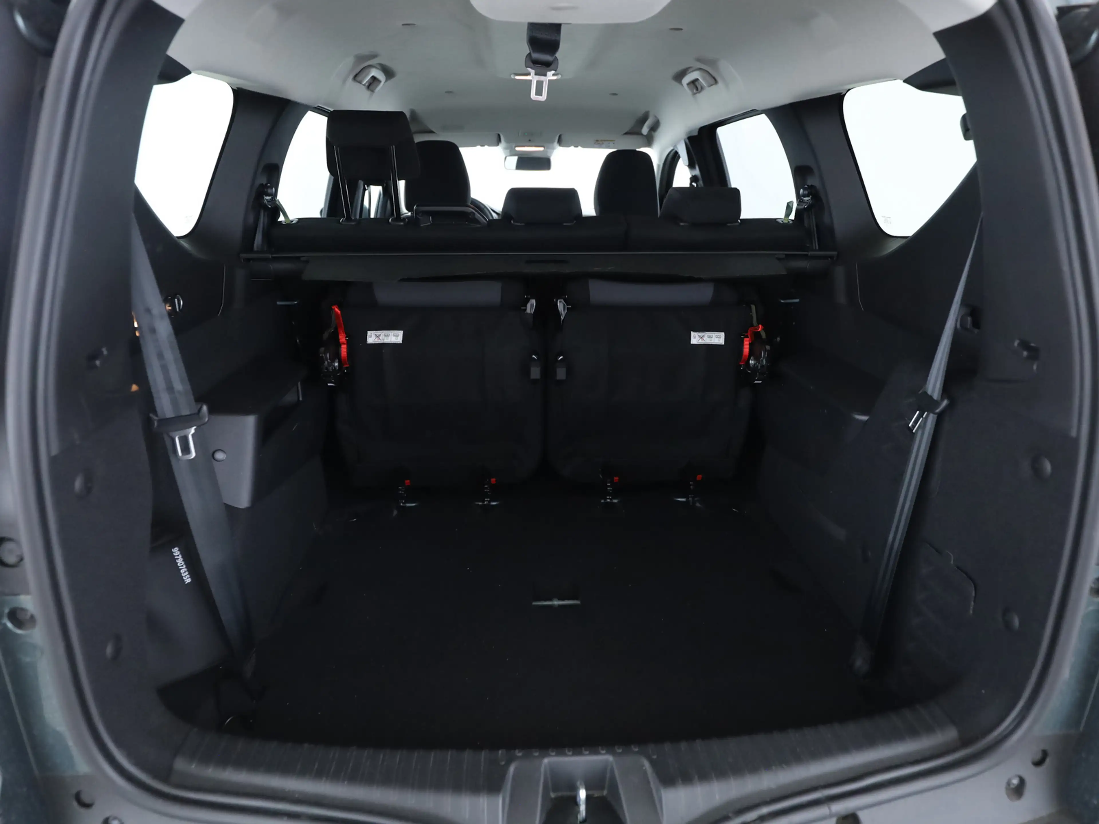 Dacia Jogger Extreme TCe 110 7-Sitzer SHZ PDC KLIMA BT — photo 13