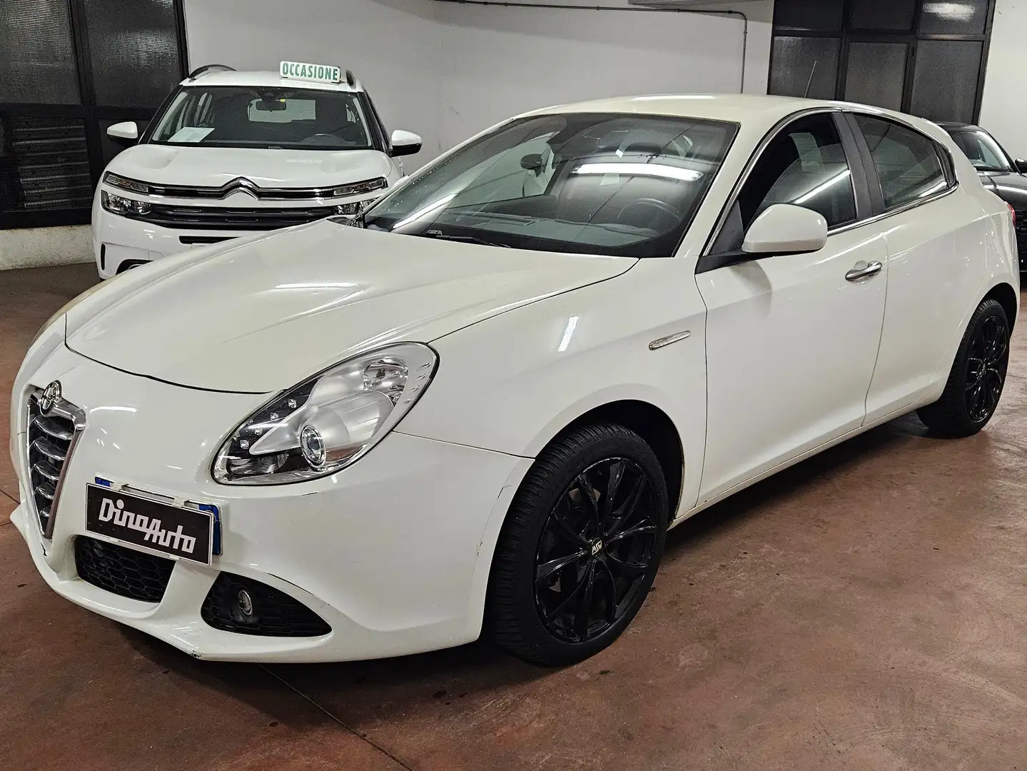 Alfa Romeo Giulietta Giulietta III 2010 1.4 t. Distinctive Gpl 120cv Weiß - 2