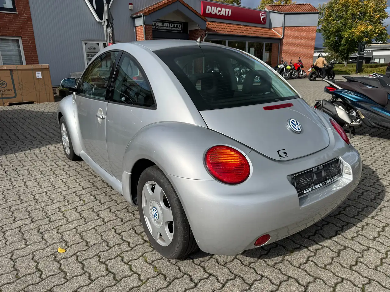 Volkswagen New Beetle 2.0 Style, foto 4