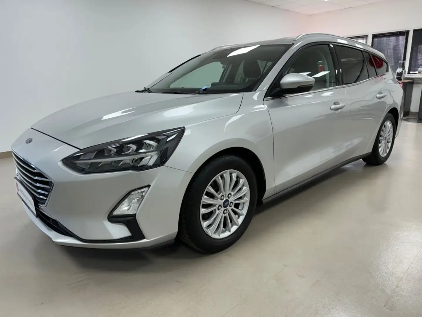 Ford Focus Turnier Titanium*PDC*RFK*AC*HEADUP*STANDHZ Zilver - 1