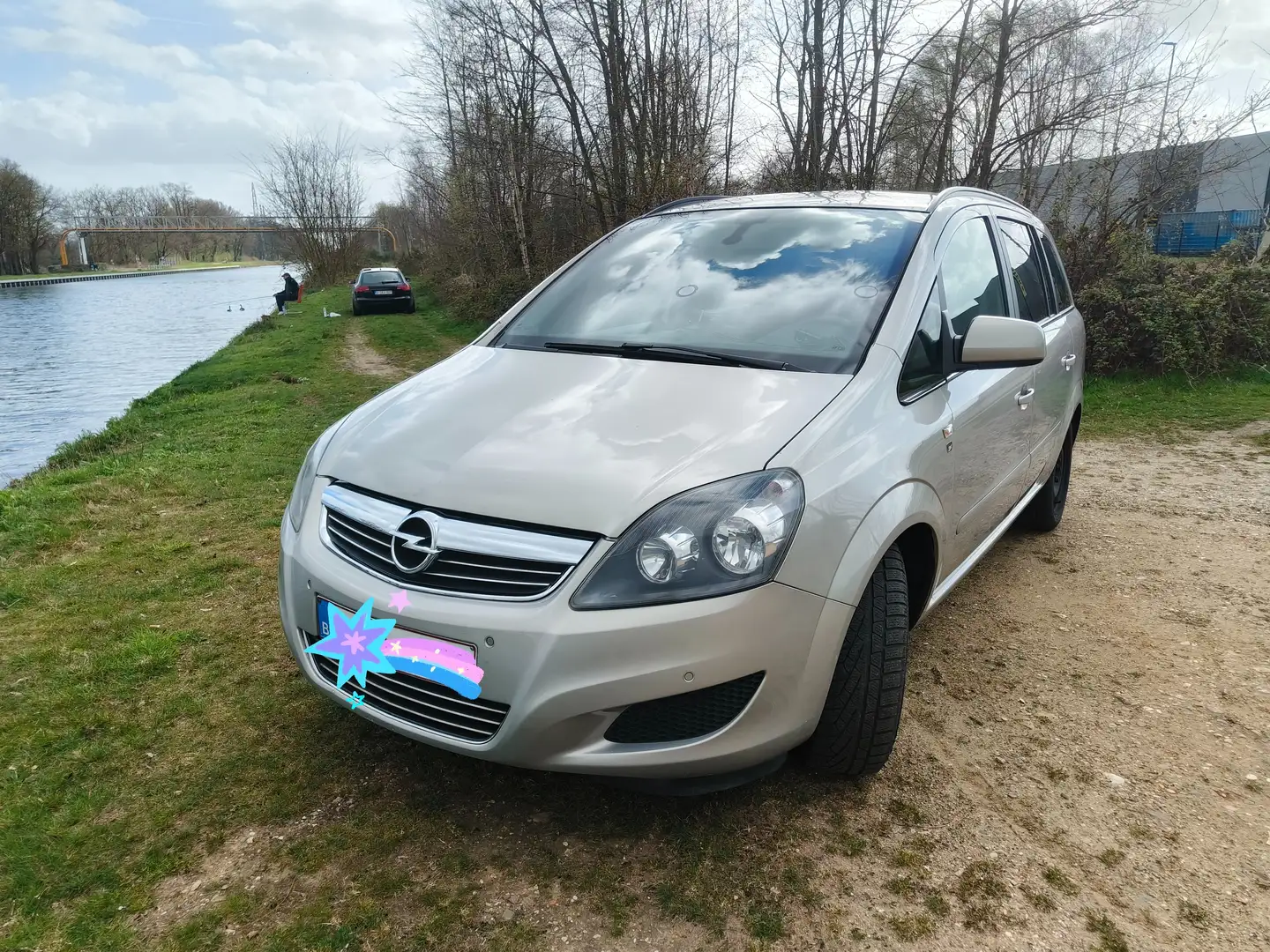 Opel Zafira Opel Zafira - Diesel Silver - 1