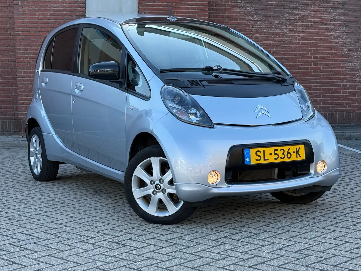 Citroen C-Zero 4-persoons 16 kWh|AUTOMAAT|AIRCO|GOED-ONDERHOUDEN| Grau - 1