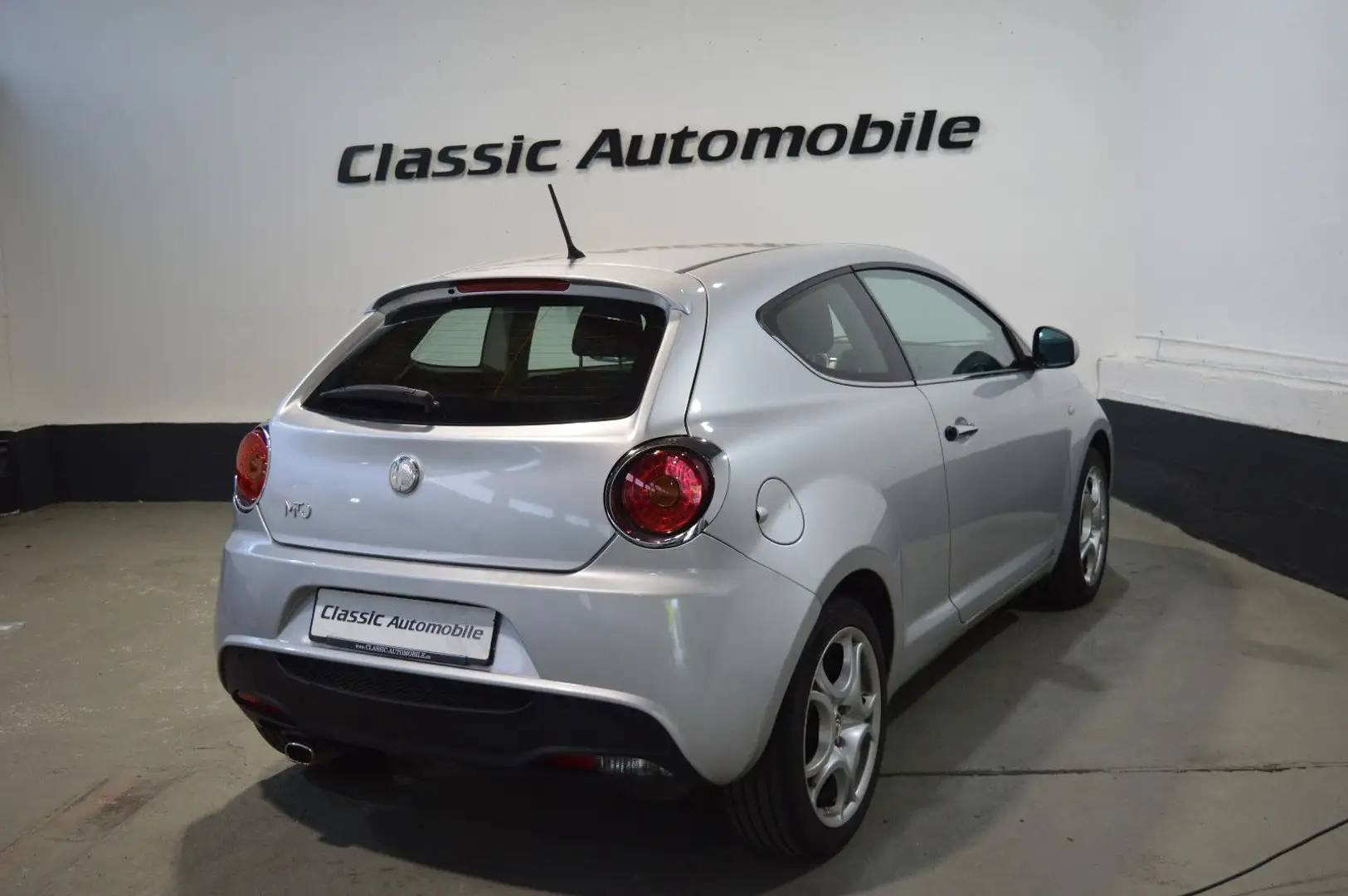 Alfa Romeo MiTo Turismo *Navi*Einparkhilfe* srebrna - 2