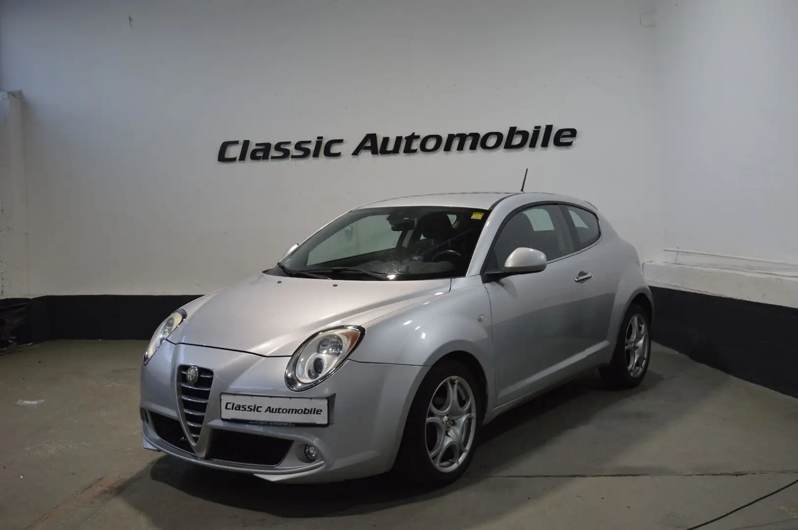 Alfa Romeo MiTo Turismo *Navi*Einparkhilfe* srebrna - 1