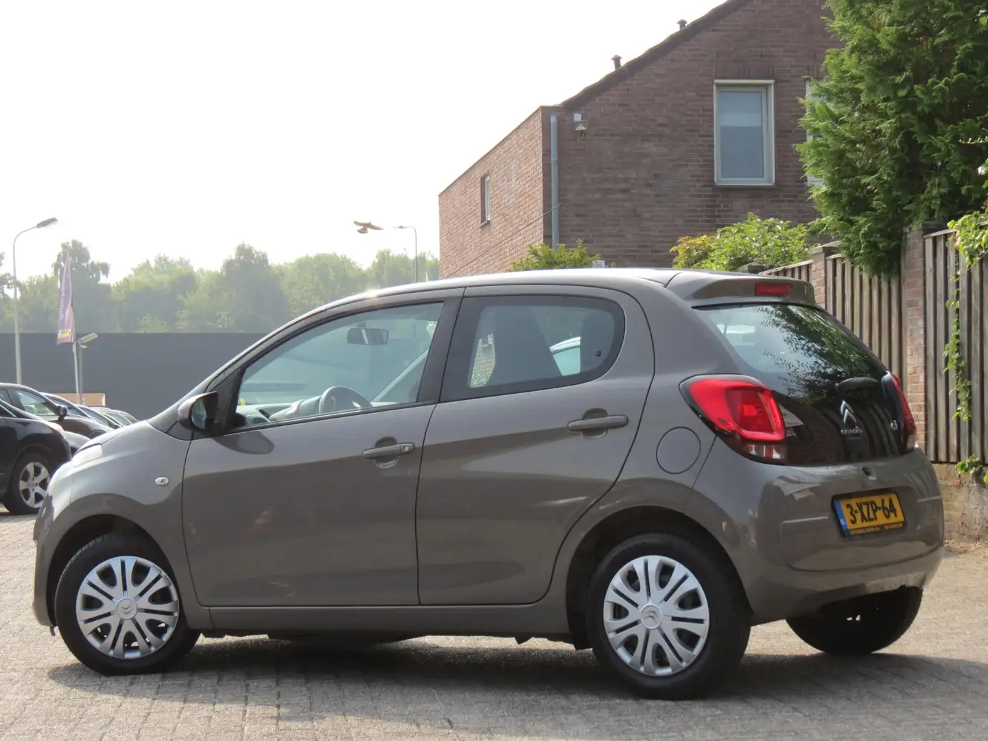 Citroen C1 1.0 e-VTi Feel 5-DRS | 1e EIGENAAR | GROOT SCHERM Brun - 2