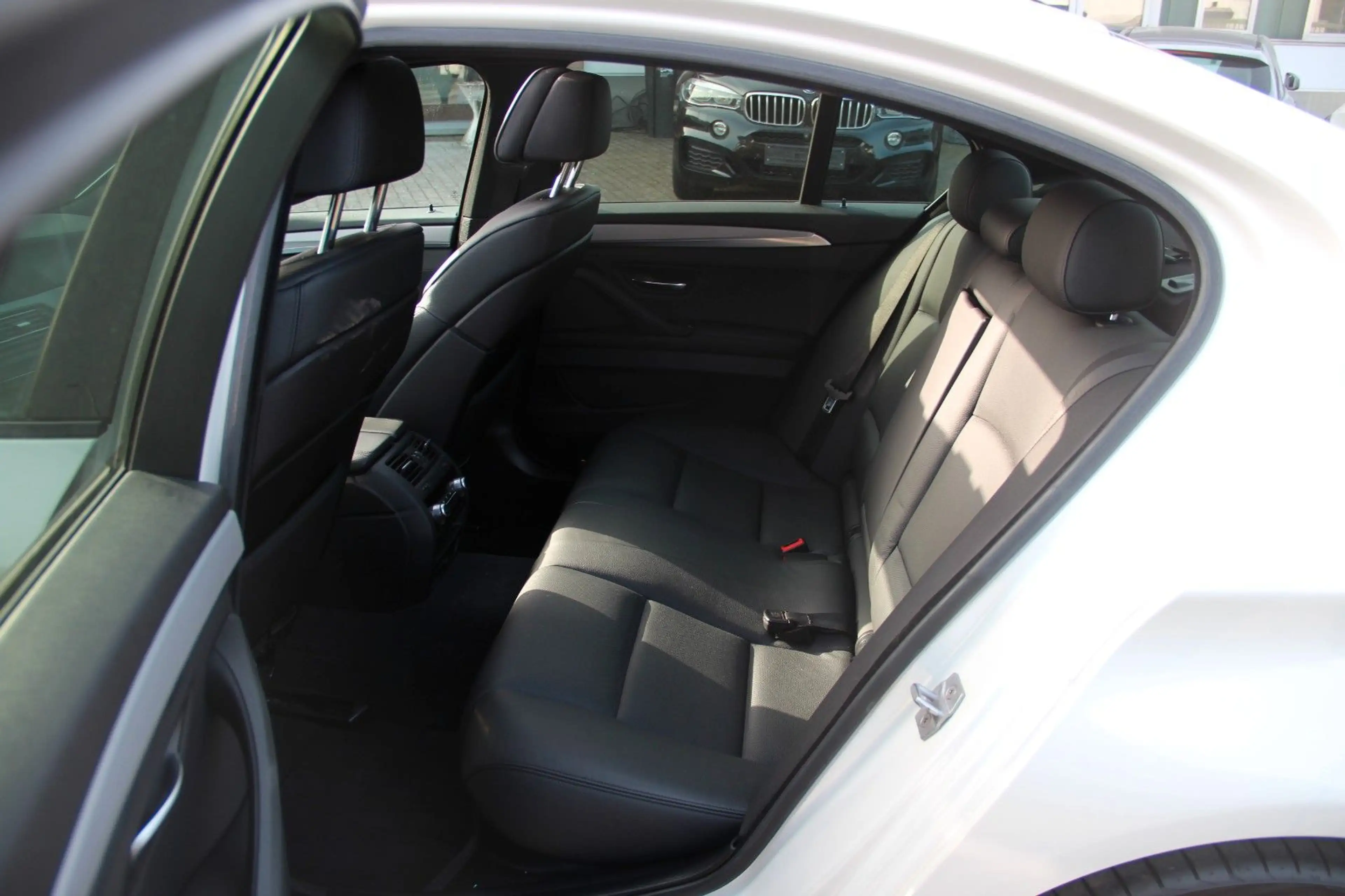 BMW 550 d xD Lim. GSD, HUD, LED, STNDHZ, SZBLFTG — photo 10