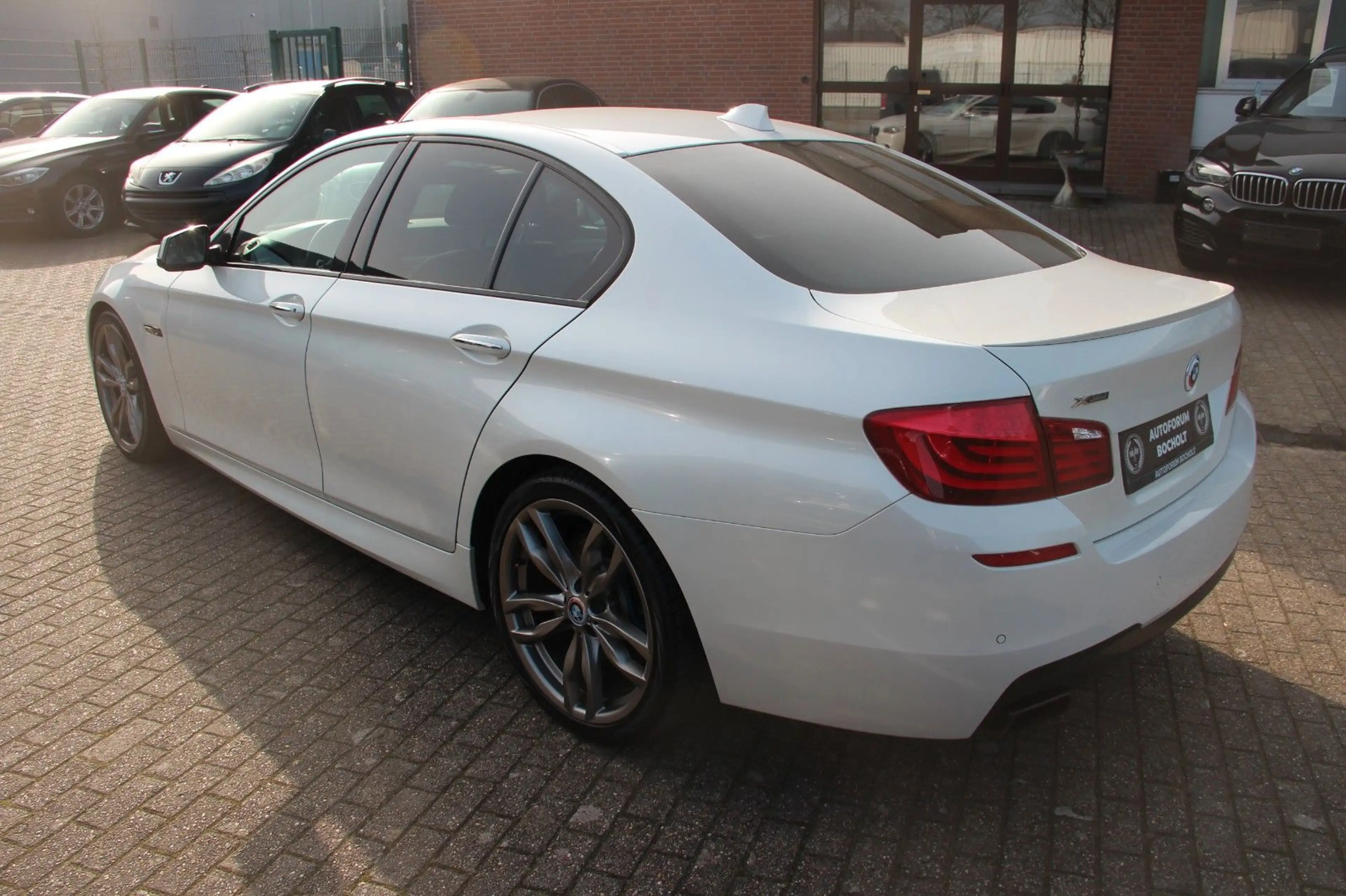 BMW 550 d xD Lim. GSD, HUD, LED, STNDHZ, SZBLFTG — photo 3