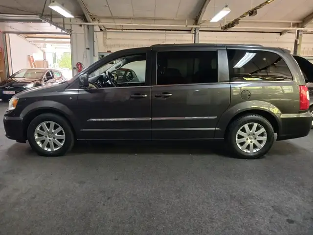 Lancia Voyager 3.6V6 AUTOM 7SITZER 3ZONEN KLIMA