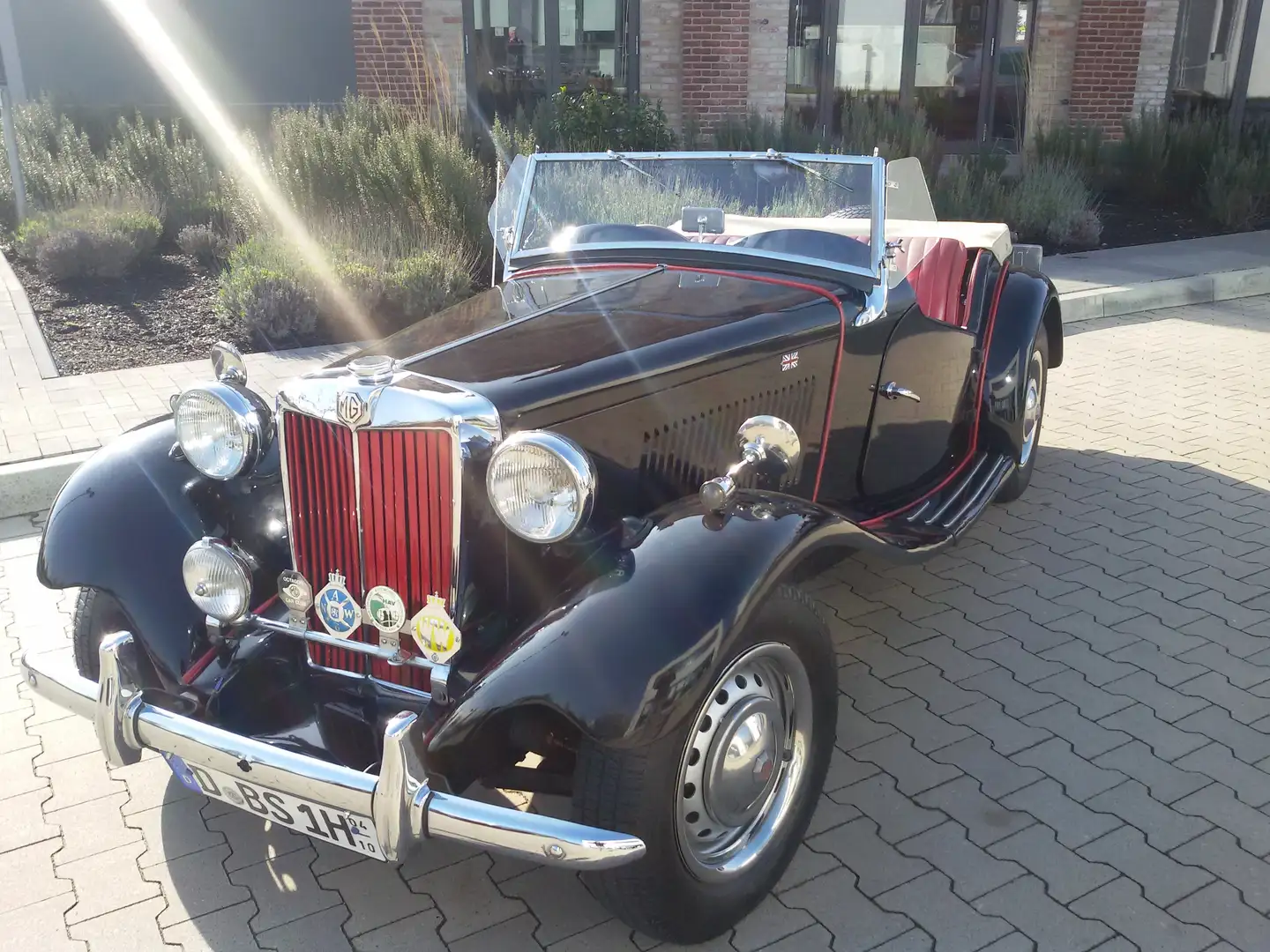MG TD Schwarz - 1