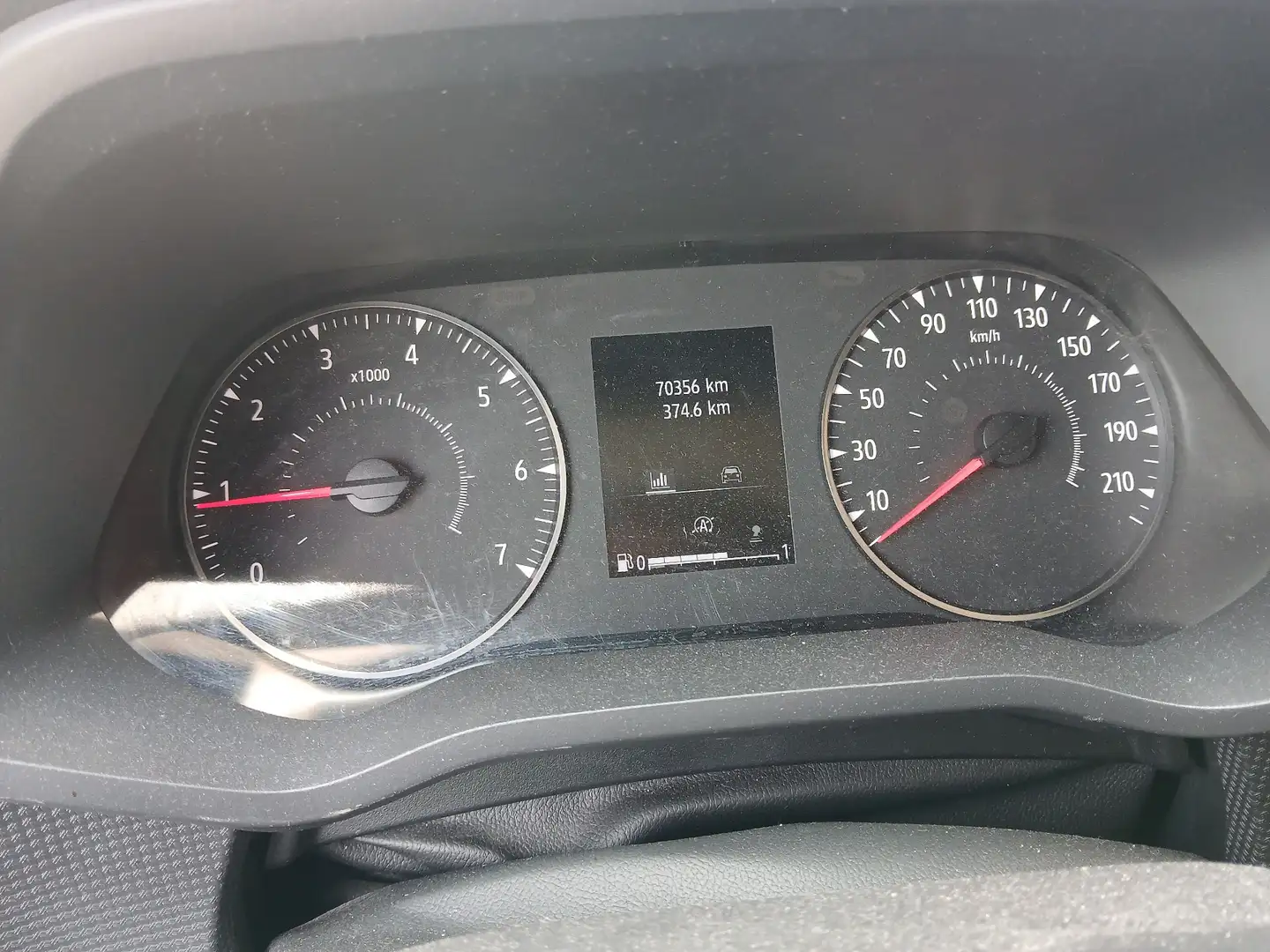 Nissan NV300 - 2