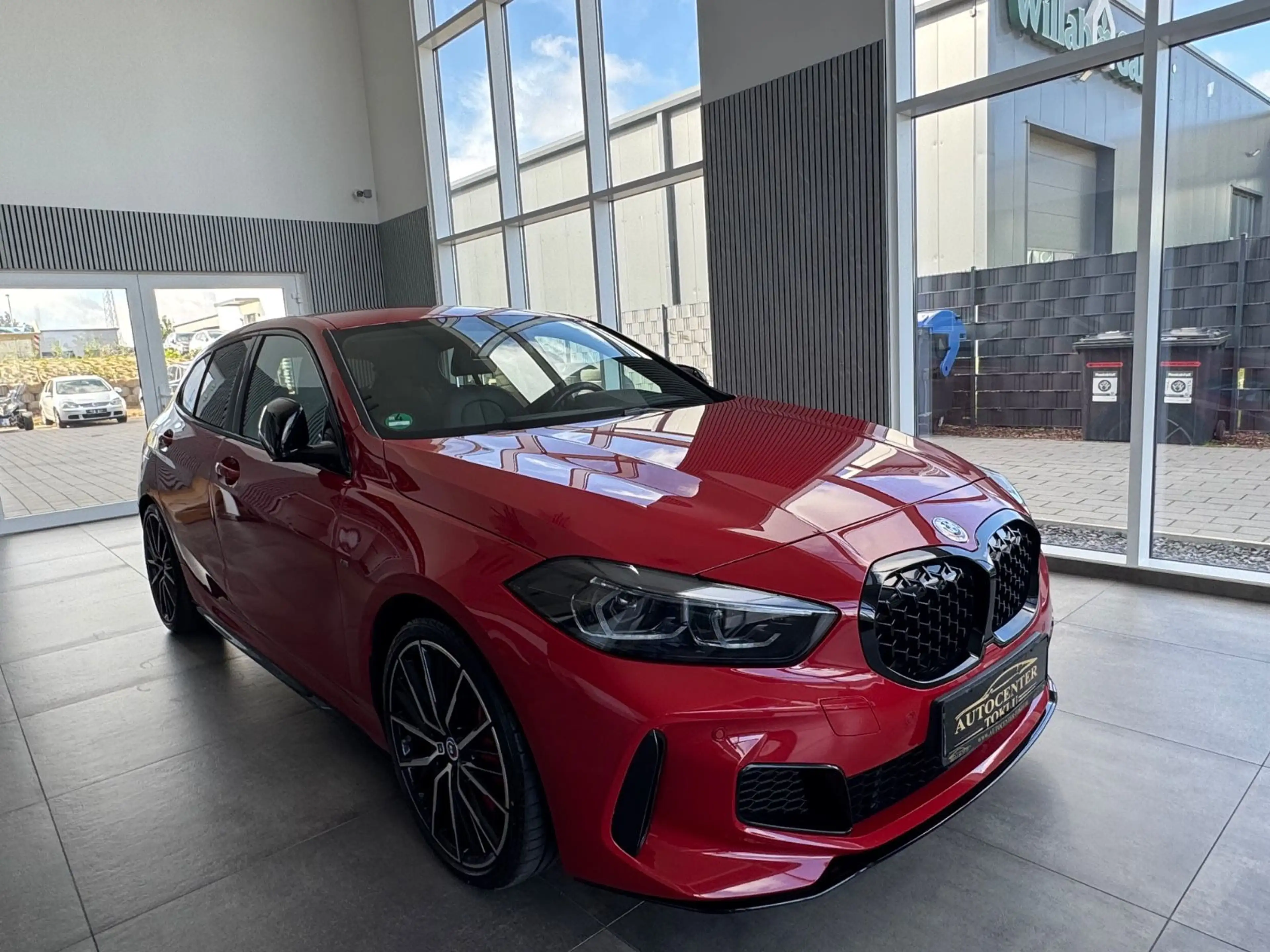 BMW 135 i xDrive Edition Colorvision — photo 3